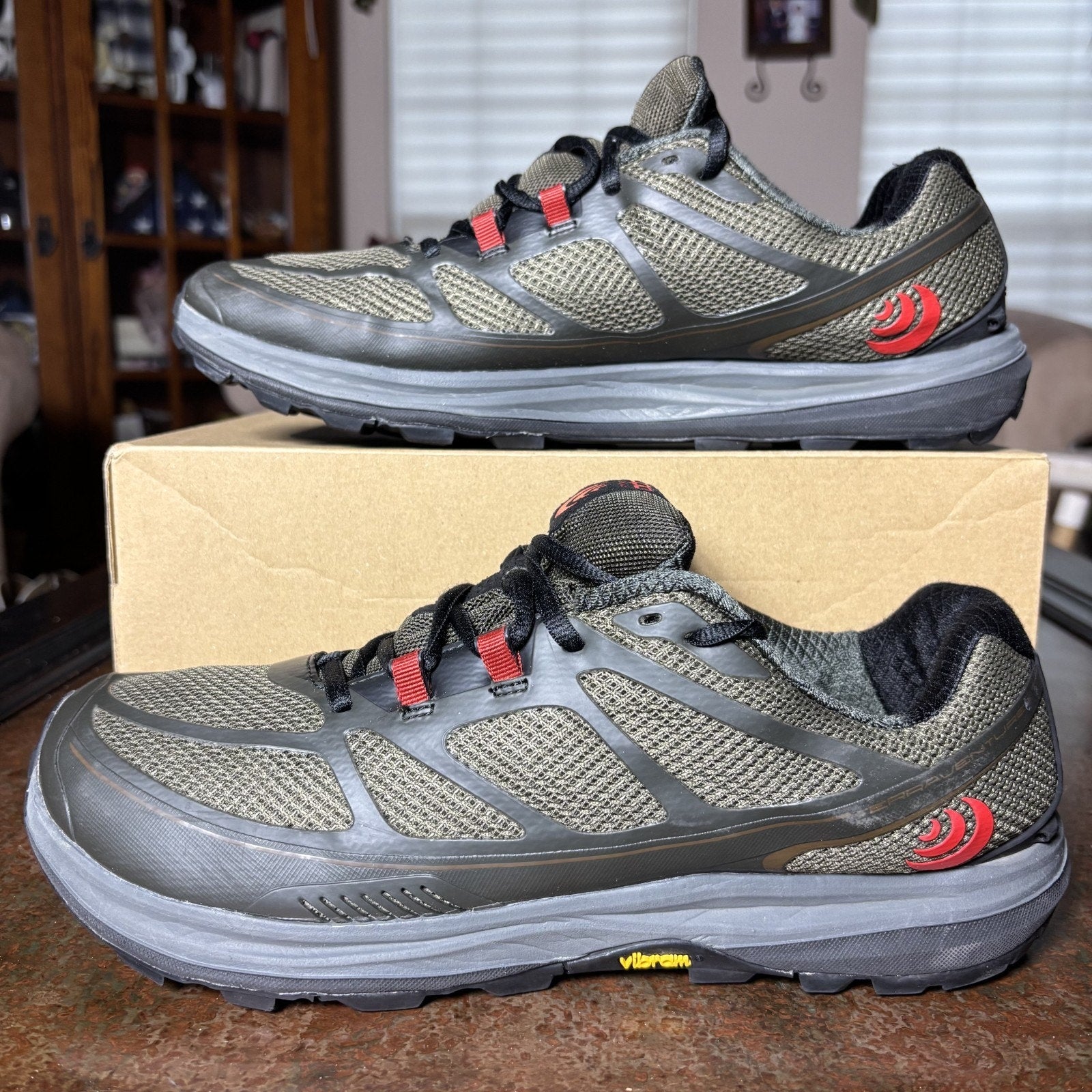 Topo Athletic Terraventure 2 Mens 12 Olive Green Red Trail Running Shoes Sneaker