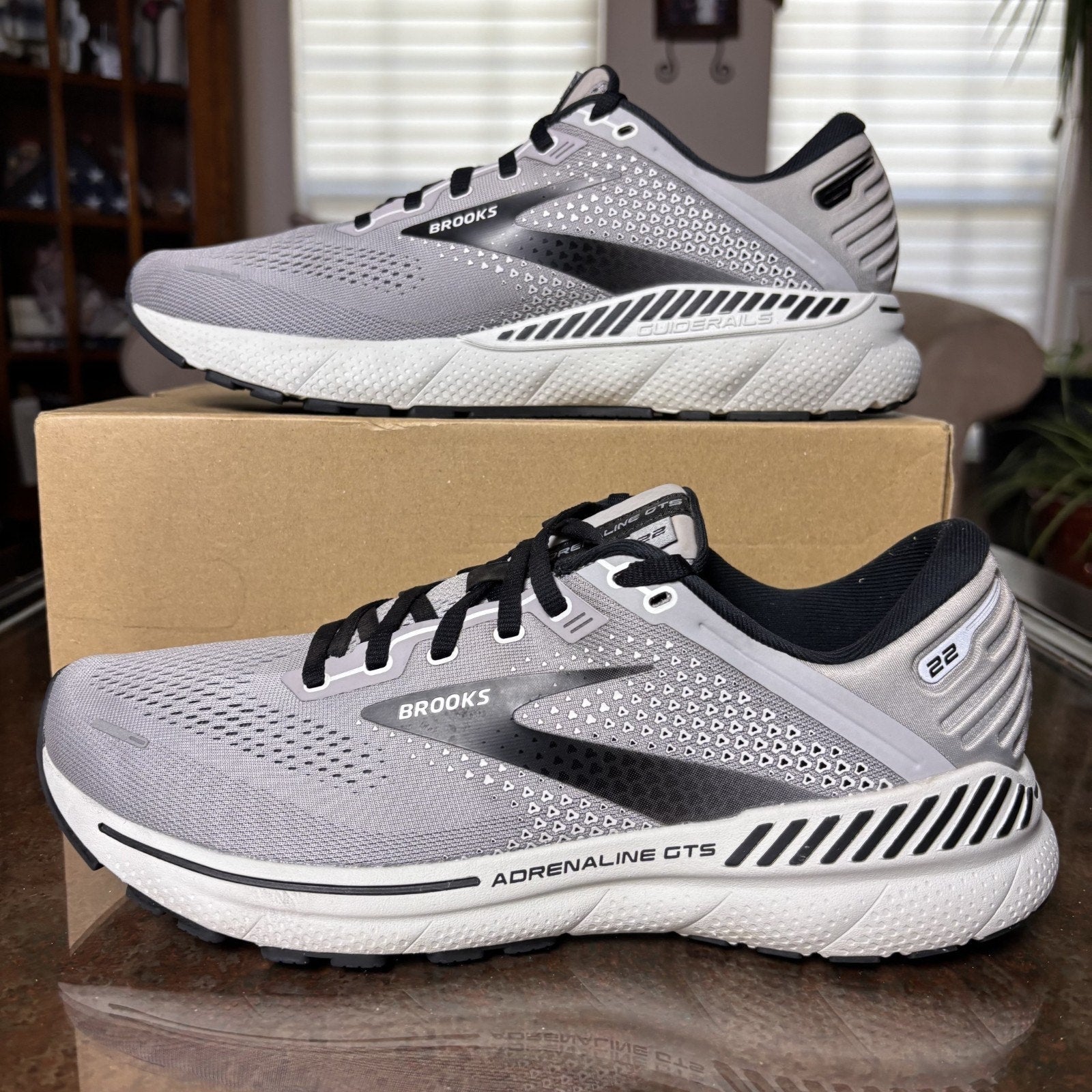 Brooks Adrenaline GTS 22 Shoes Men's 10.5 Grey Road Running Athletic Stability