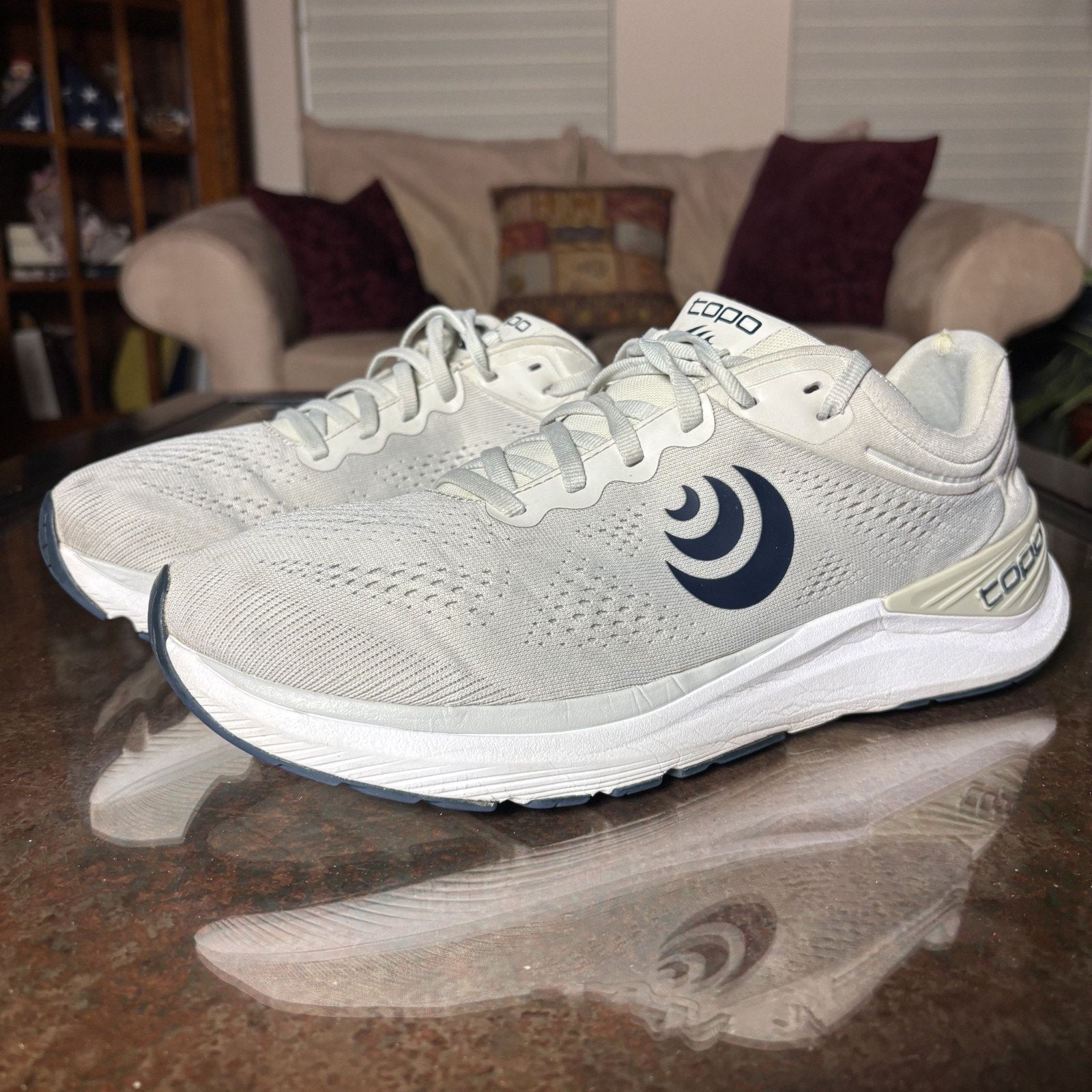 Topo Athletic Ultrafly 4 Shoes Mens Size 10.5 Grey Road Running 5MM Drop Sneaker