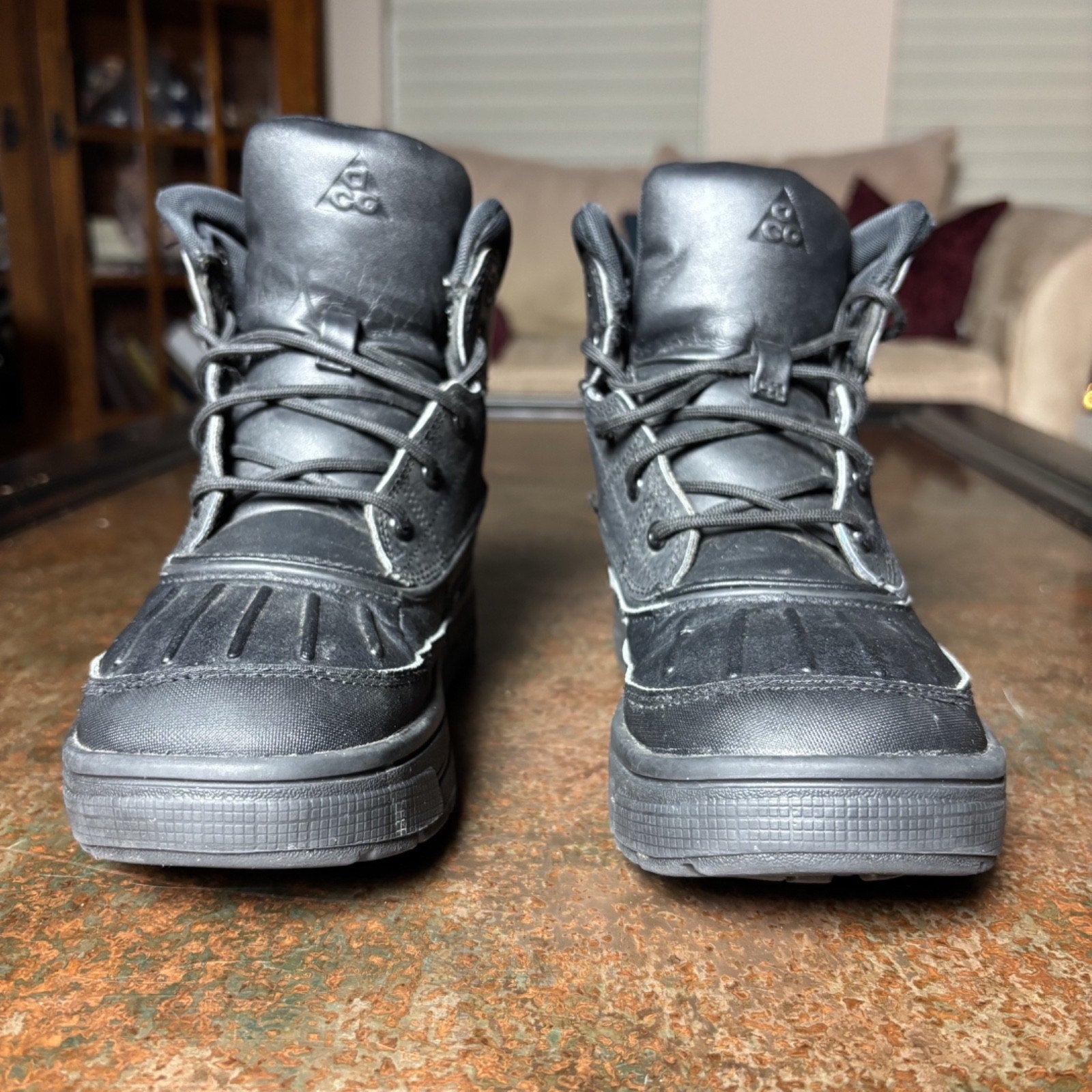 Nike ACG Woodside 2 High Bottom Kids Sz 3 Black Leather Outdoor Shoes 524873-004