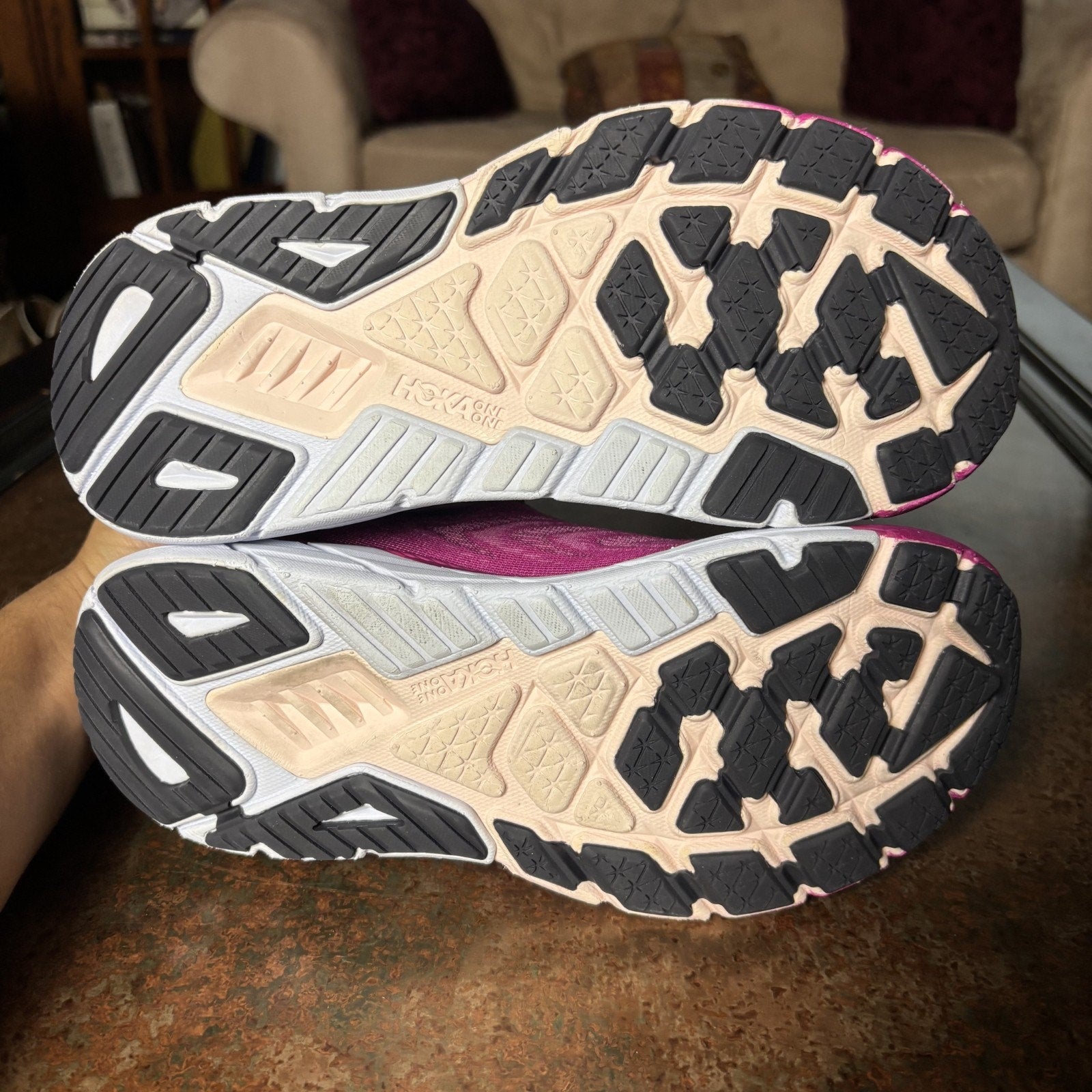 Hoka One One Arahi 6 Women's Size 7.5 Pink Athletic Road Running Shoes Sneakers