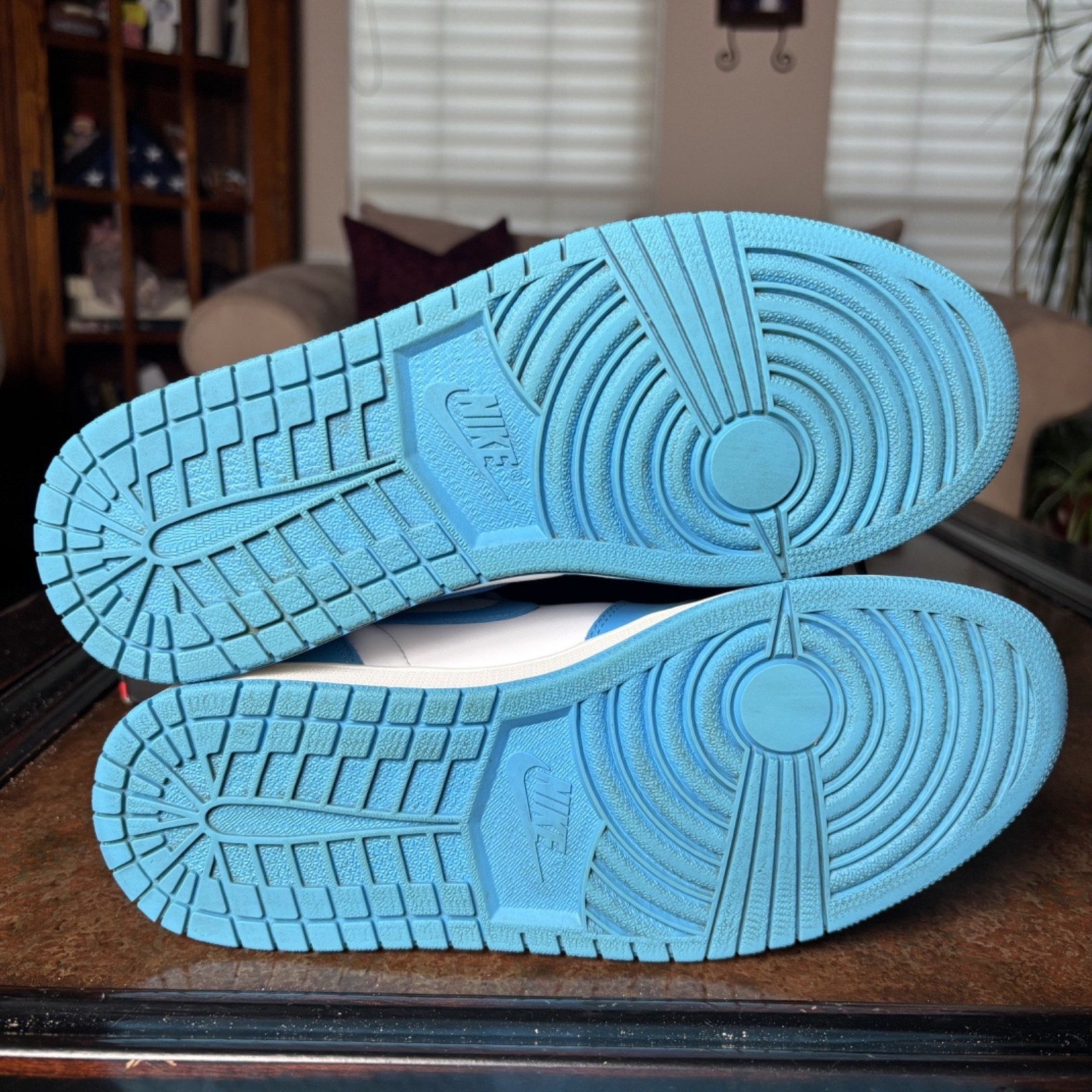 Nike Jordan 1 Retro High OG Shoe UNC University Blue White 2015 Men Sz 9 Sneaker