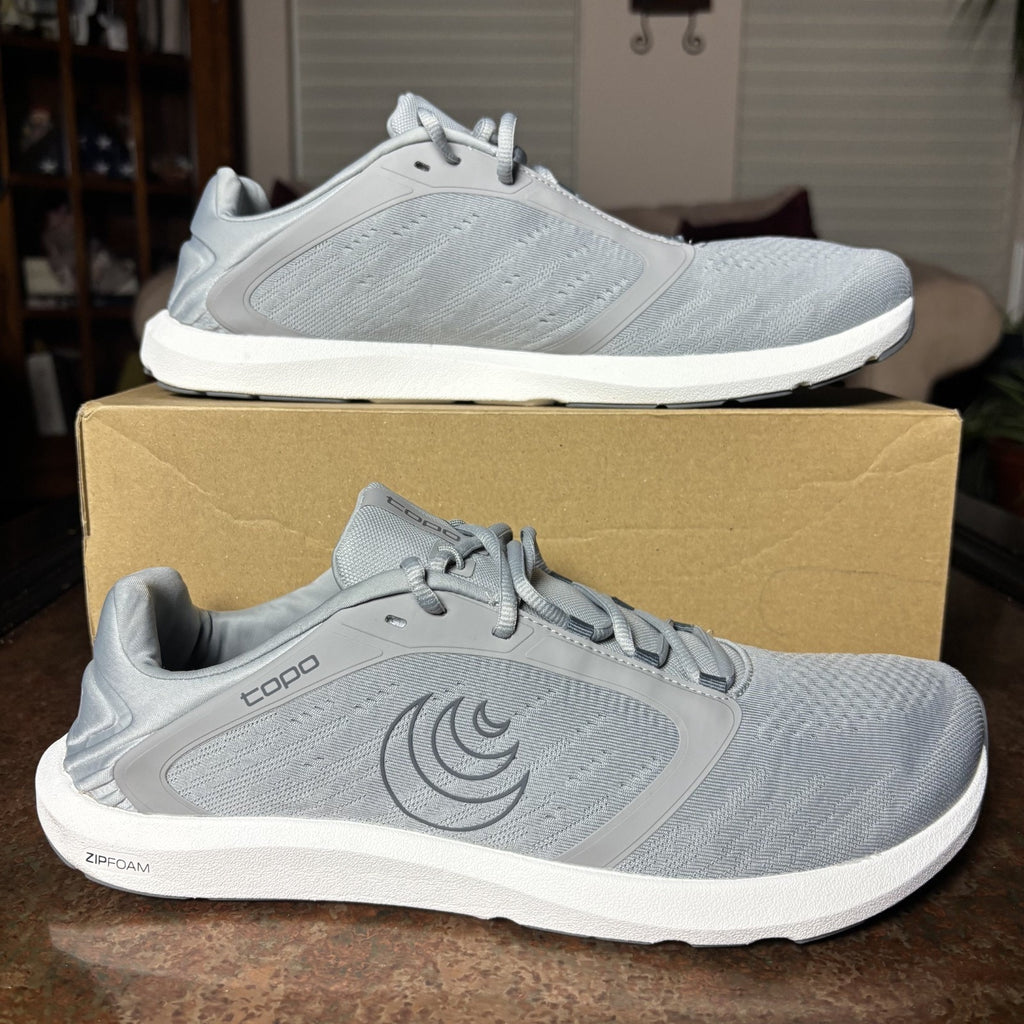 Topo Athletic ST 5 Shoes Mens 11.5 Grey White Lightweight Road Running Athletic