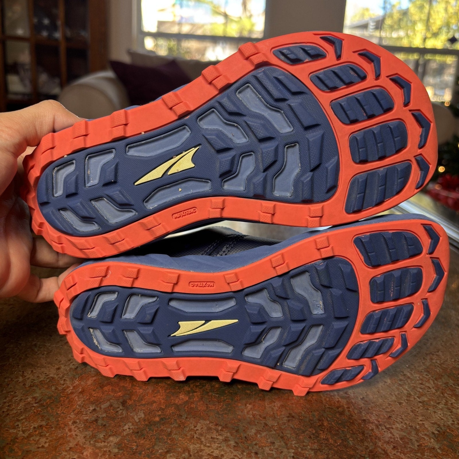 Altra Superior 5 Women's Size 8 Trail Running Shoes Purple Foot Shape