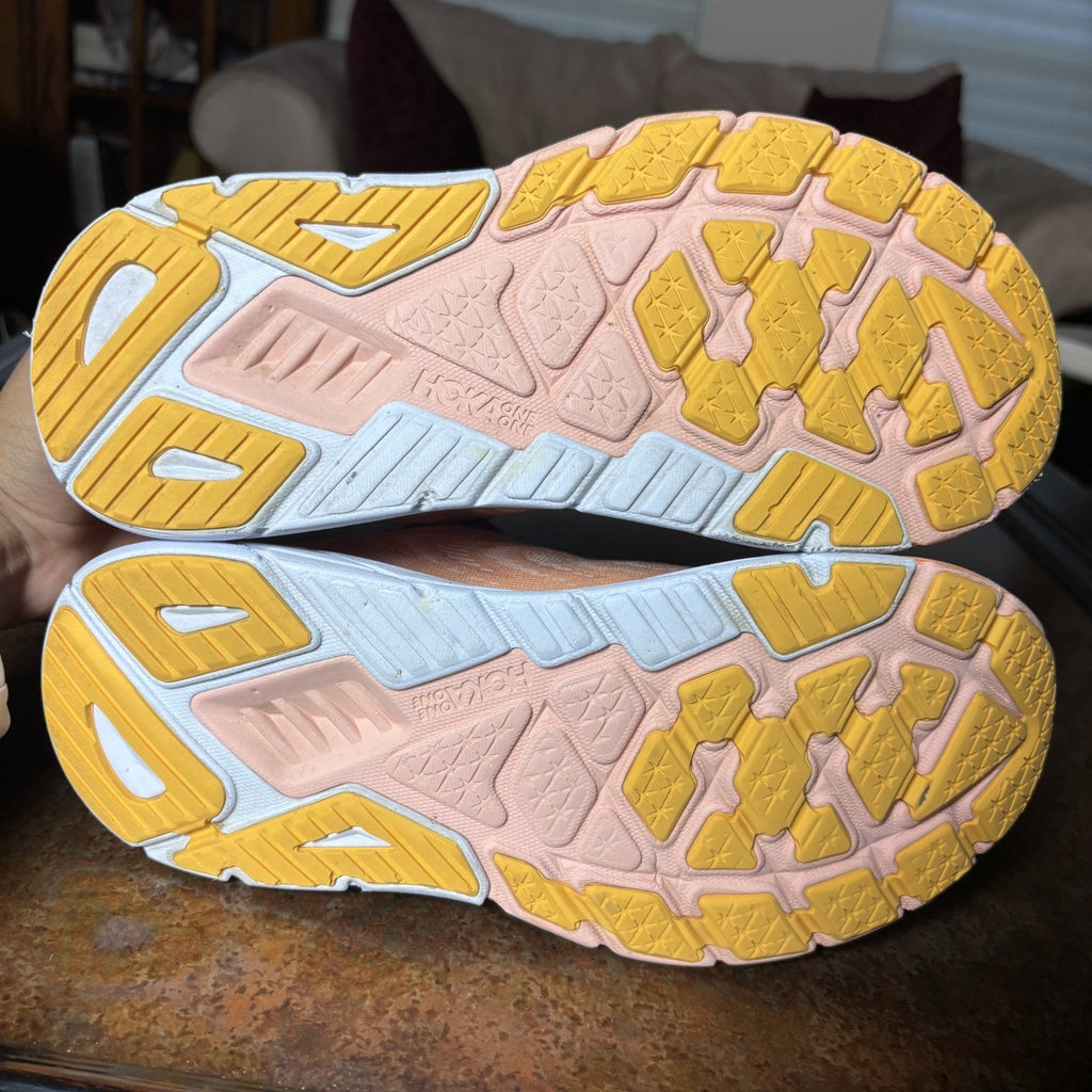 Hoka One One Arahi 6 Shoes Womens 10.5 Orange Road Running Comfort Stability Gym