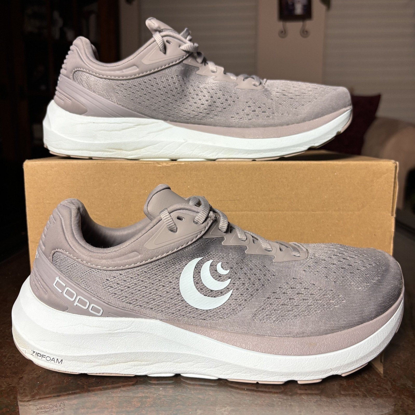 Topo Athletic Phantom 3 Shoes Women's 10.5 Grey White Road Running 5MM Drop Gym