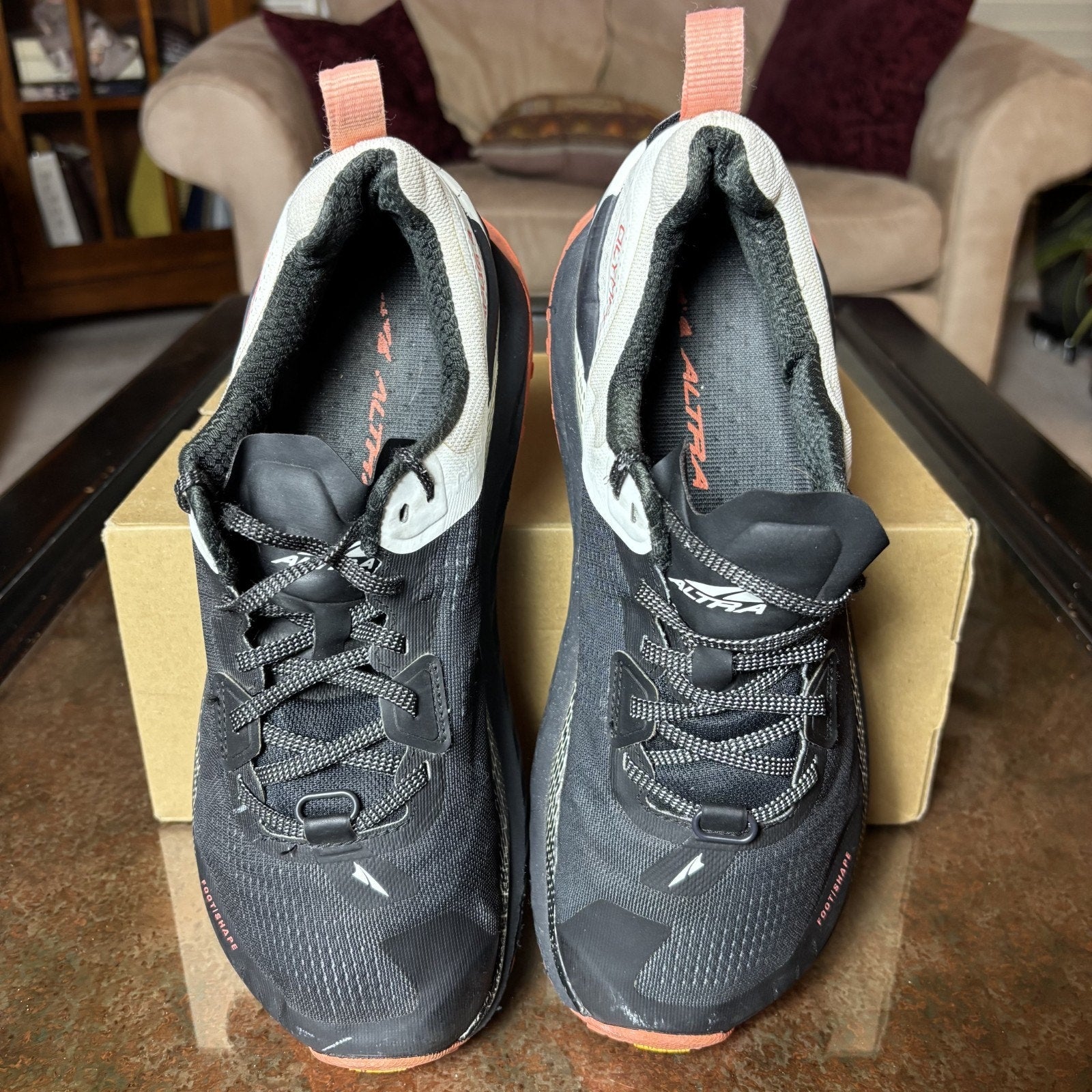 Altra Olympus 4 Shoes Women's 11 Black Trail Running Athletic Outdoor Sneakers