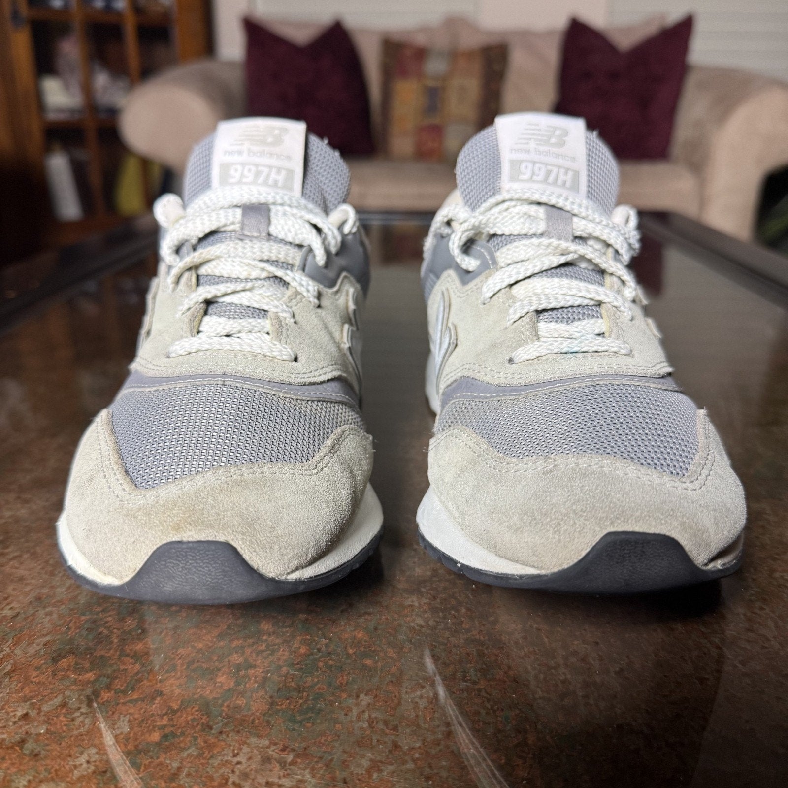 New Balance 997H Shoes Men's Size 8 Gray Suede Walking Running Athletic Sneakers