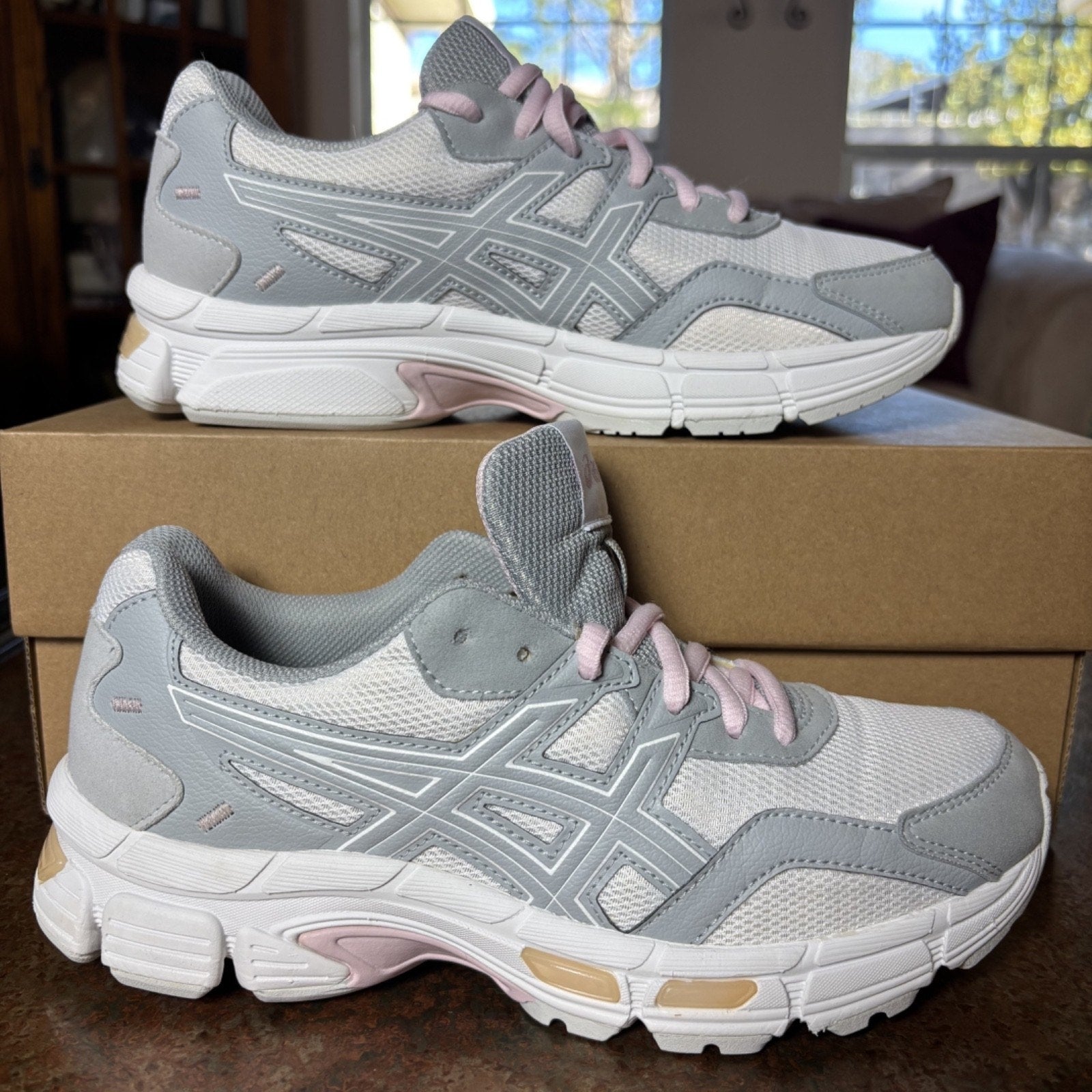 Asics Gel-Jog MC Shoes Women's Sz 7 Grey Pink Athletic Lifestyle Sneakers Sample
