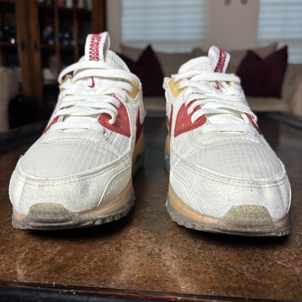 Nike Air Max 90 Terrascape Shoes Womens 9 White Pink Athletic Lifestyle Sneakers