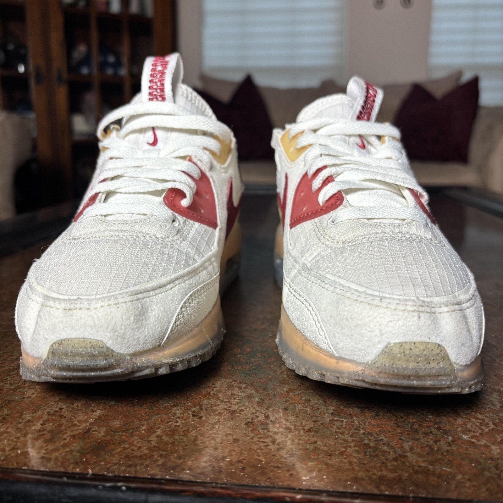 Nike Air Max 90 Terrascape Shoes Womens 9 White Pink Athletic Lifestyle Sneakers