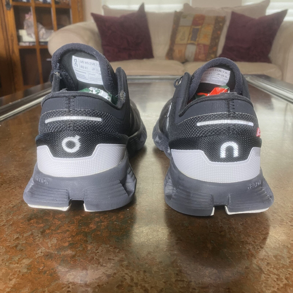 On Cloud X 3 Shoes Women's Size 9.5 Black Athletic Running Walking Gym Sneakers
