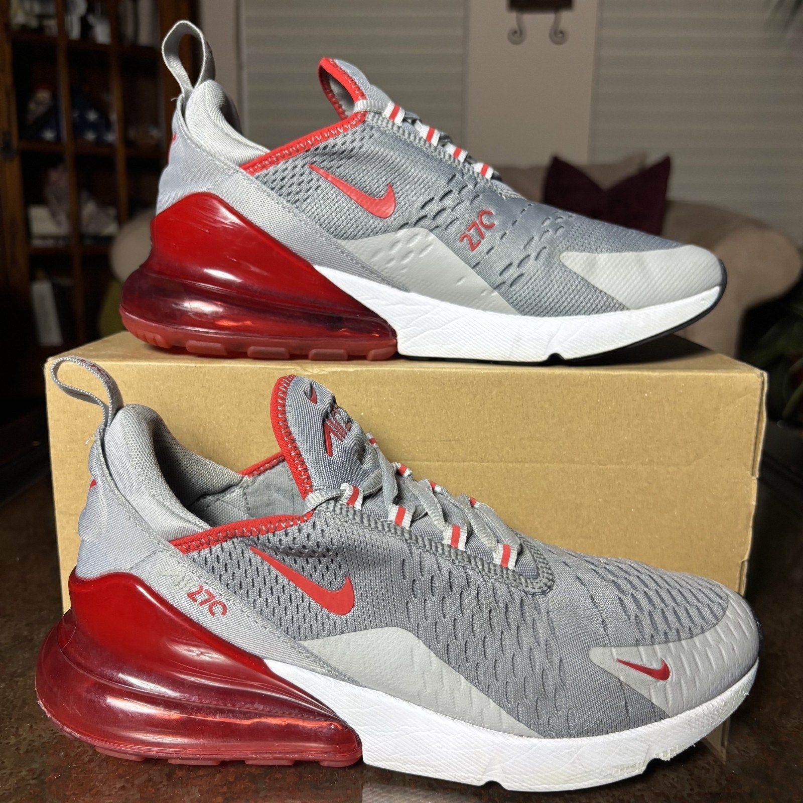 Nike Air Max 270 Shoes Mens 8.5 Grey Red Athletic Lifestyle Gym Running Sneakers