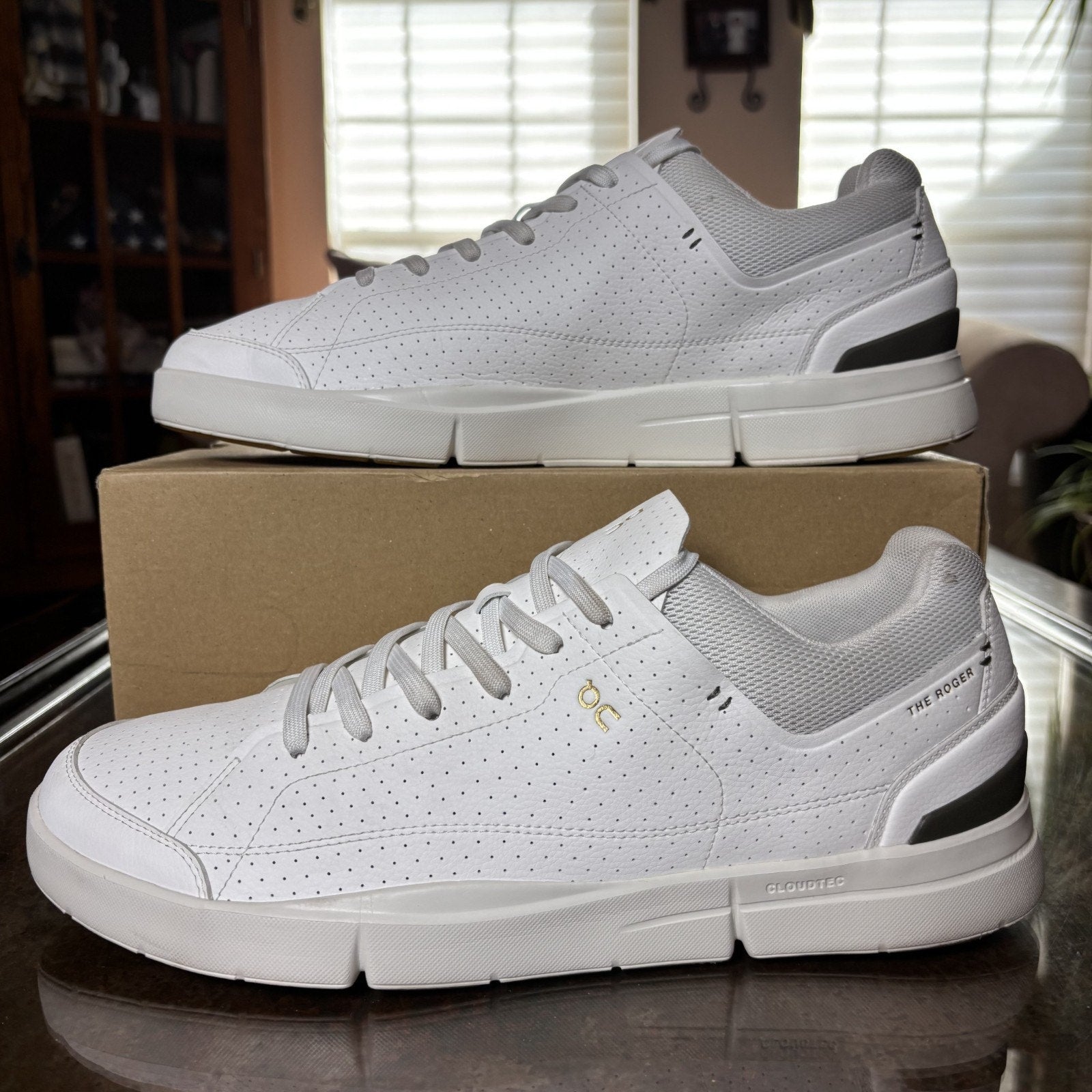 On The Roger Centre Court Shoes Mens 13 White Tennis Pickleball Athletic Sneaker