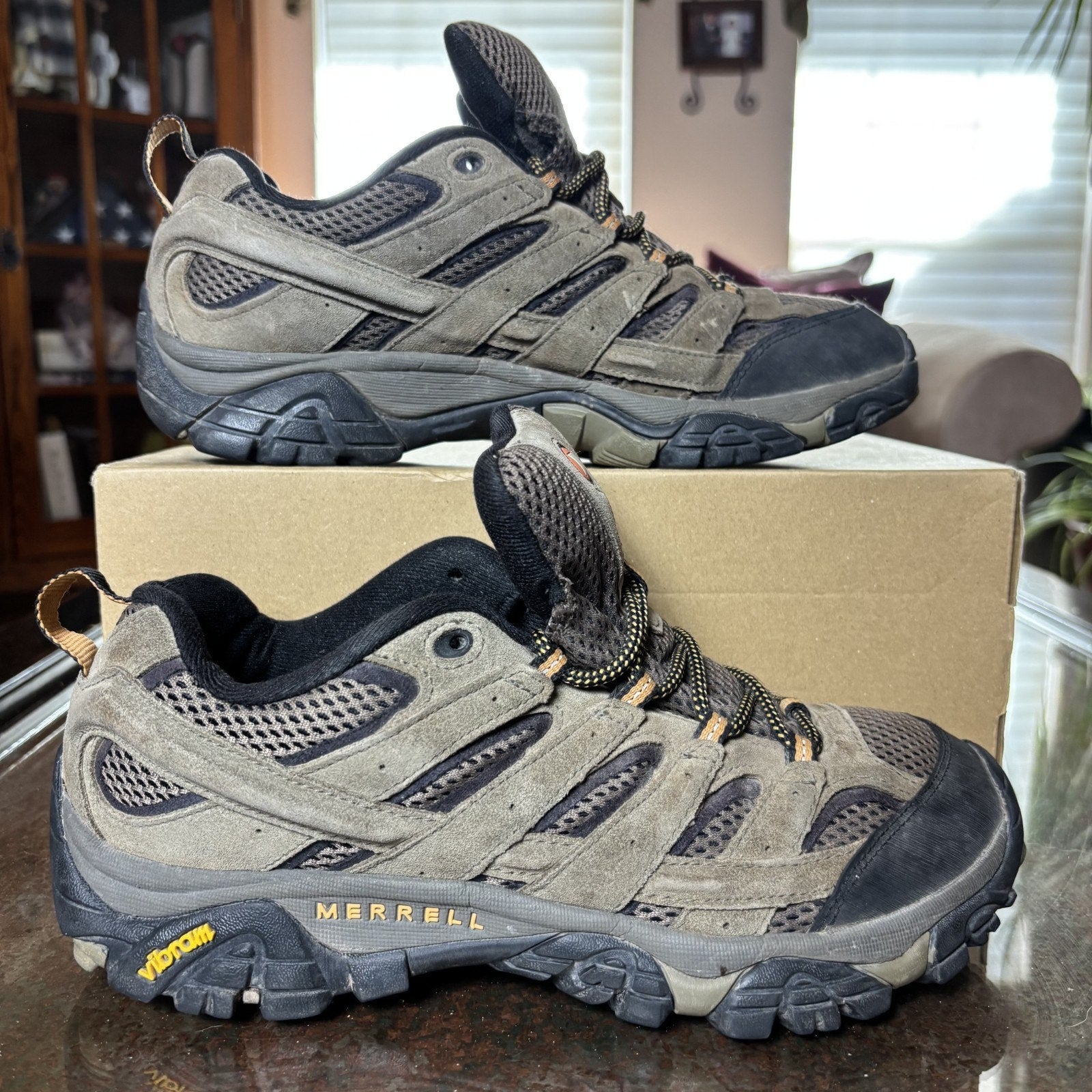 Merrell Moab 2 Ventilator Shoes Mens Size 9 Brown Trail Hiking Outdoor Sneakers