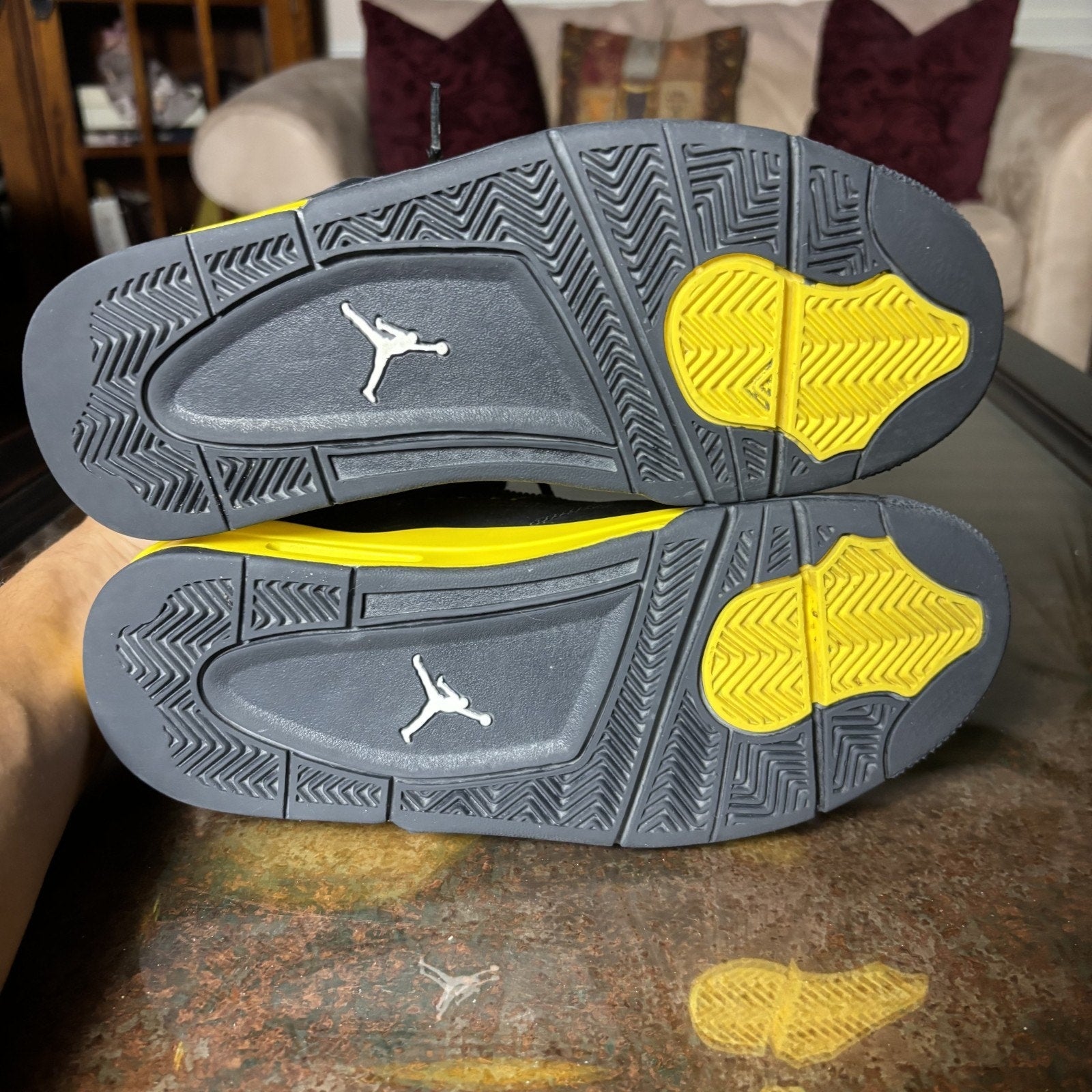 Air Jordan 4 Retro Thunder GS Size 7 Black Yellow Basketball Gym Shoes Sneakers