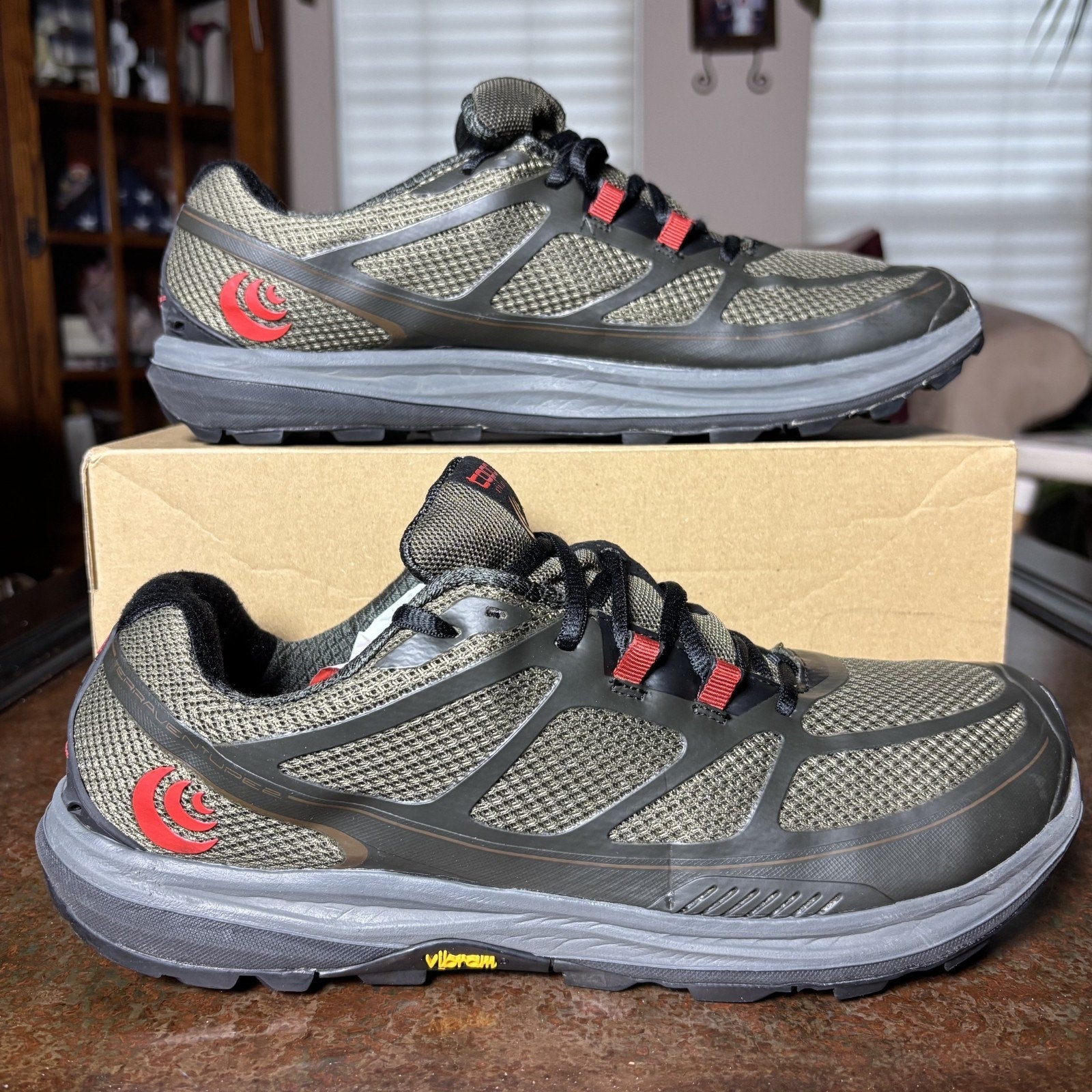 Topo Athletic Terraventure 2 Mens 12 Olive Green Red Trail Running Shoes Sneaker