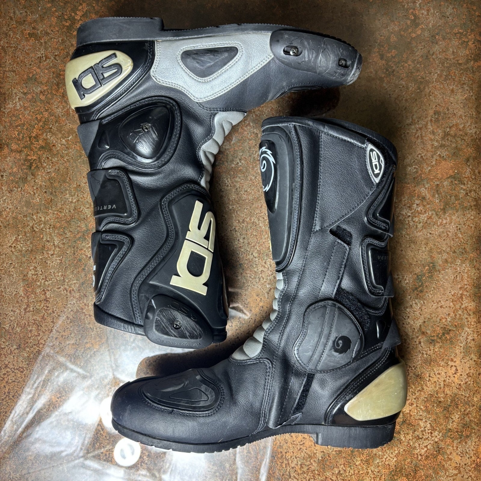 Sidi Vertebra System Motorcycle Racing Boots Mens Size 10 EU 44 Black Motorcross