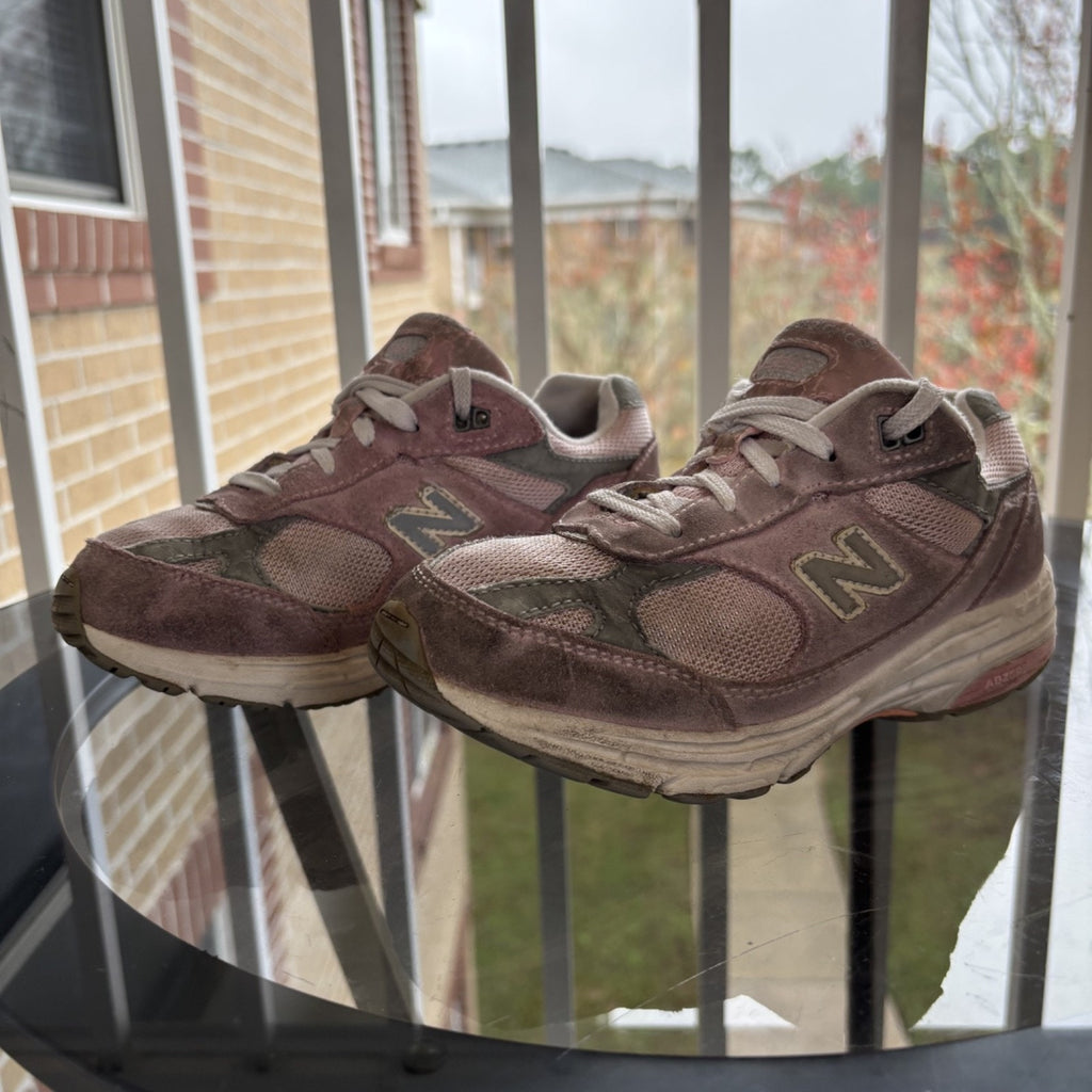 New Balance 993 Shoes Kids Size 2.5 Pink Gray Suede Athletic KJ993PKP Sneakers