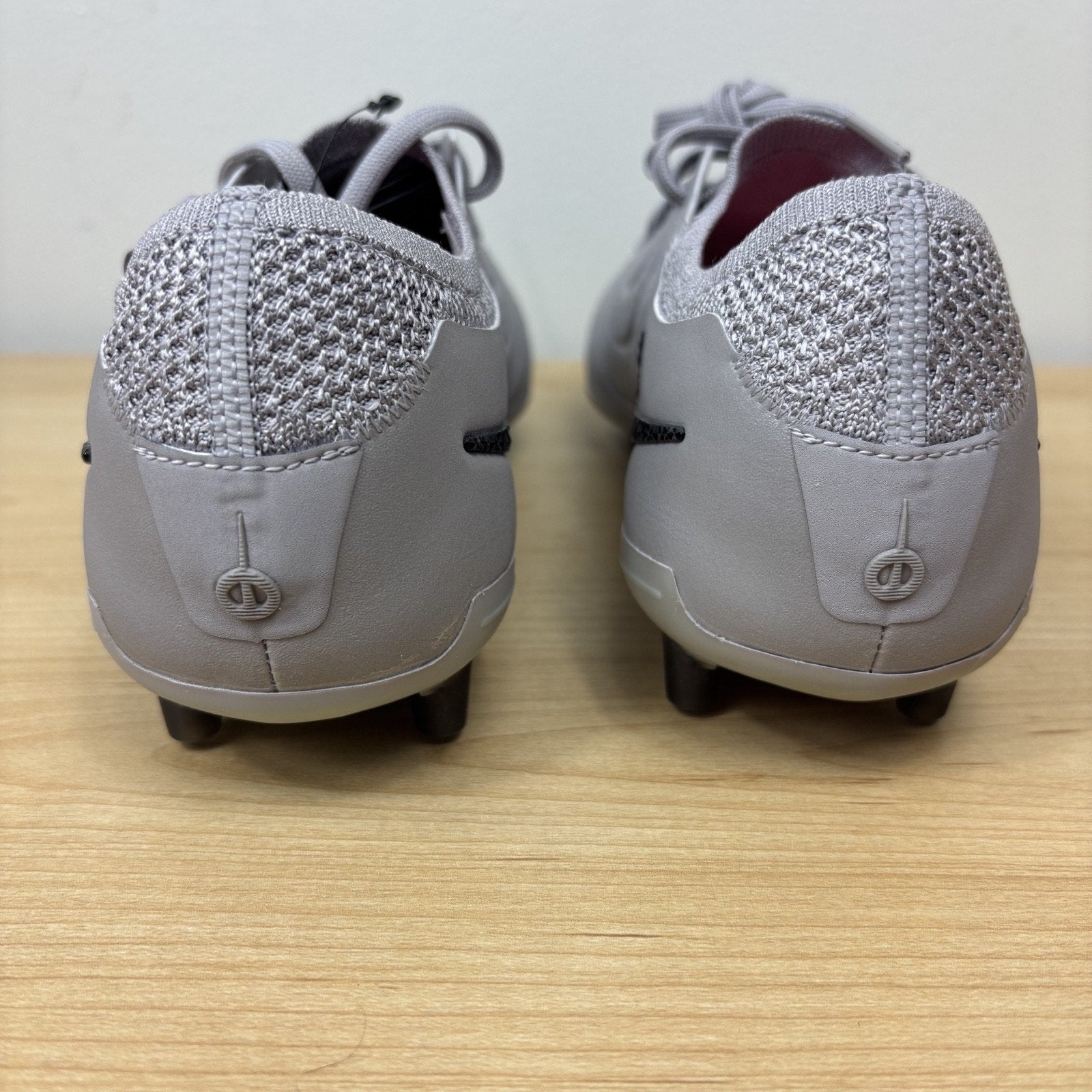 Nike Tiempo Legend 10 Elite AG-Pro Soccer Cleats Women's Size 8 Grey Black NEW
