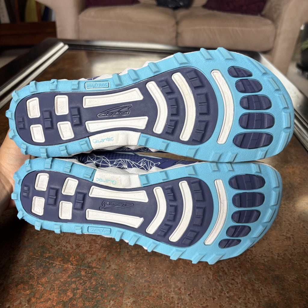 Altra Superior 4 Shoes Women's 10 Navy Blue White Trail Running Athletic Outdoor