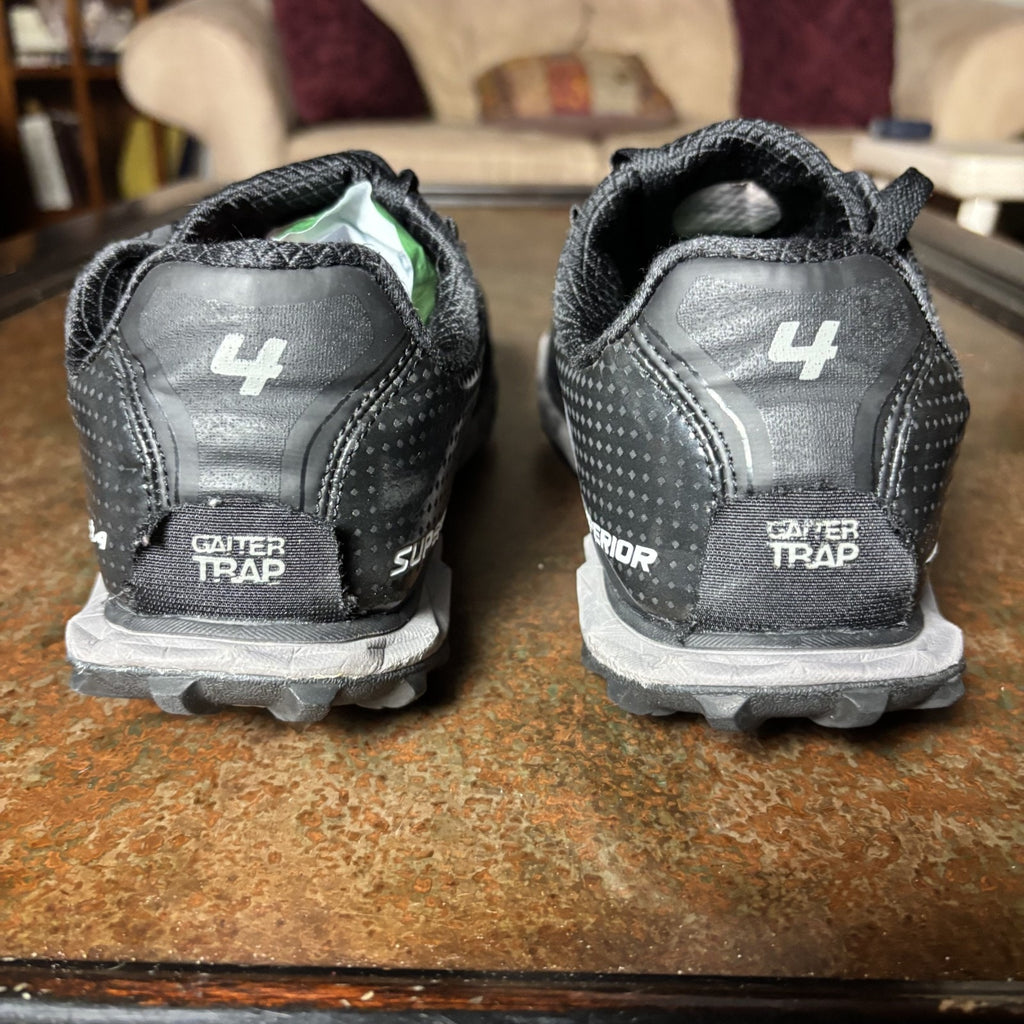 Altra Superior 4 Mens Size 10.5 Black Grey Trail Running Athletic Shoes Sneakers