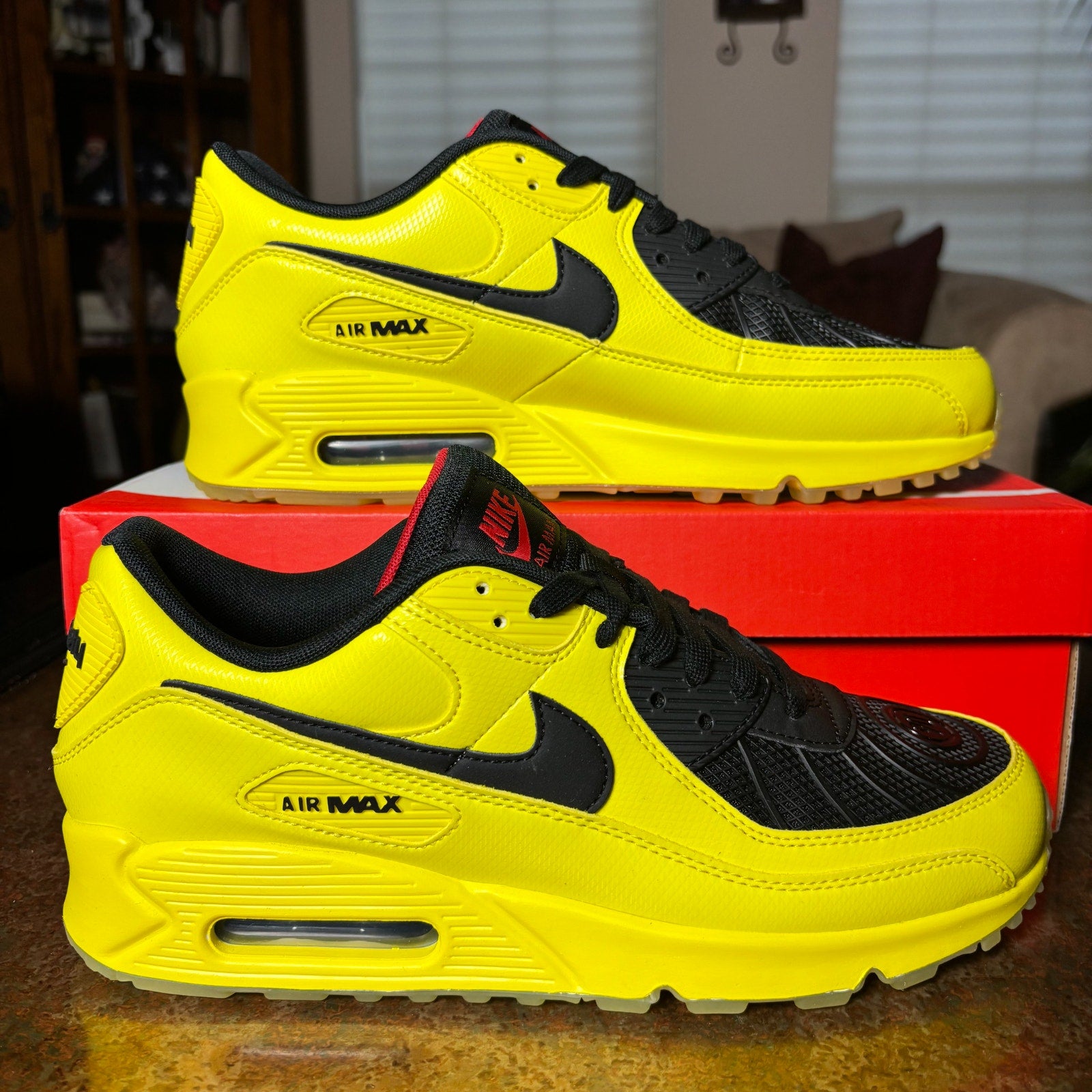 Nike Air Max 90 Total 90 Laser Shoes Soccer Casual Retro Yellow Black Mens Sizes