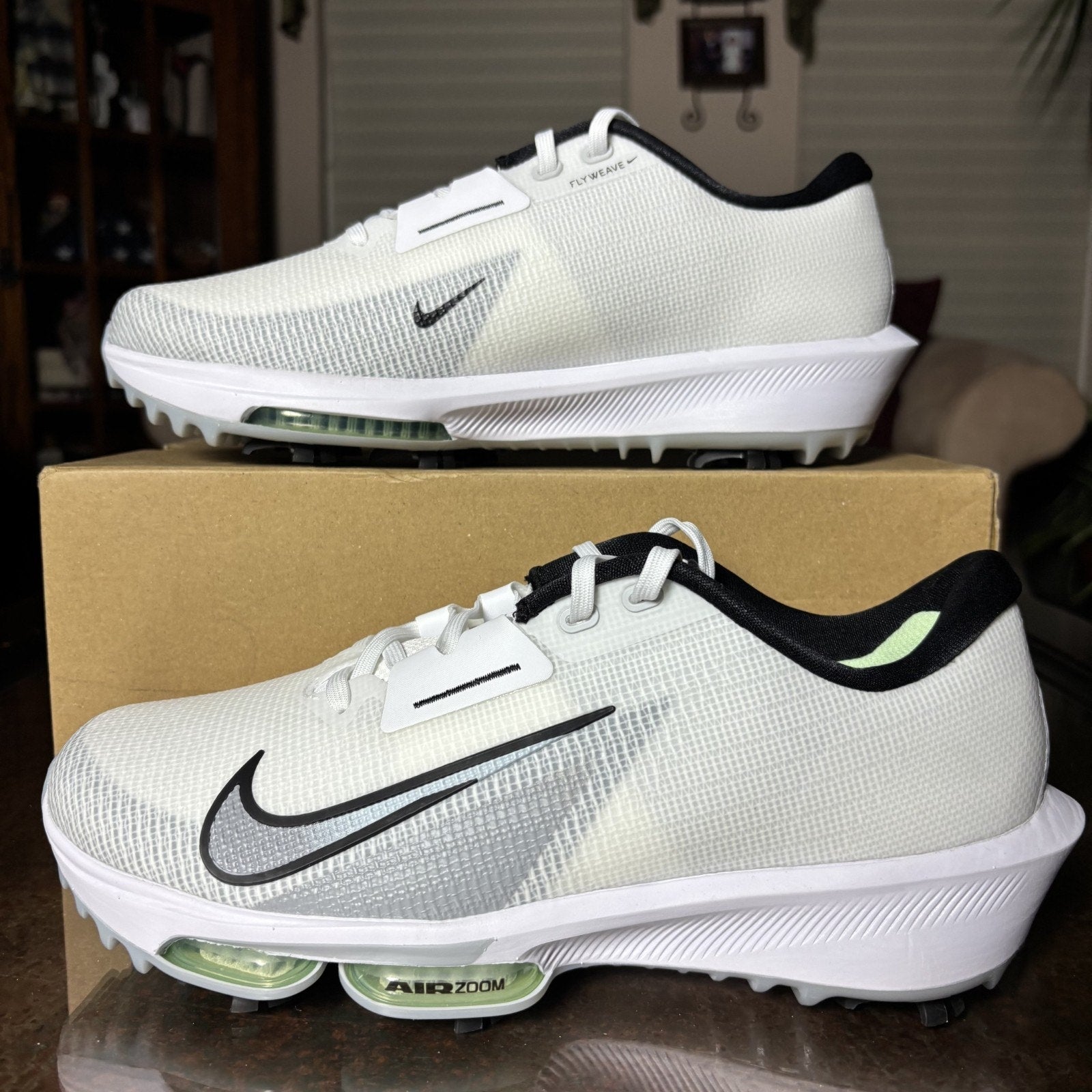 Nike Air Zoom Infinity Tour 2 Mens Size 9.5 White Golf Shoes Performance Comfort