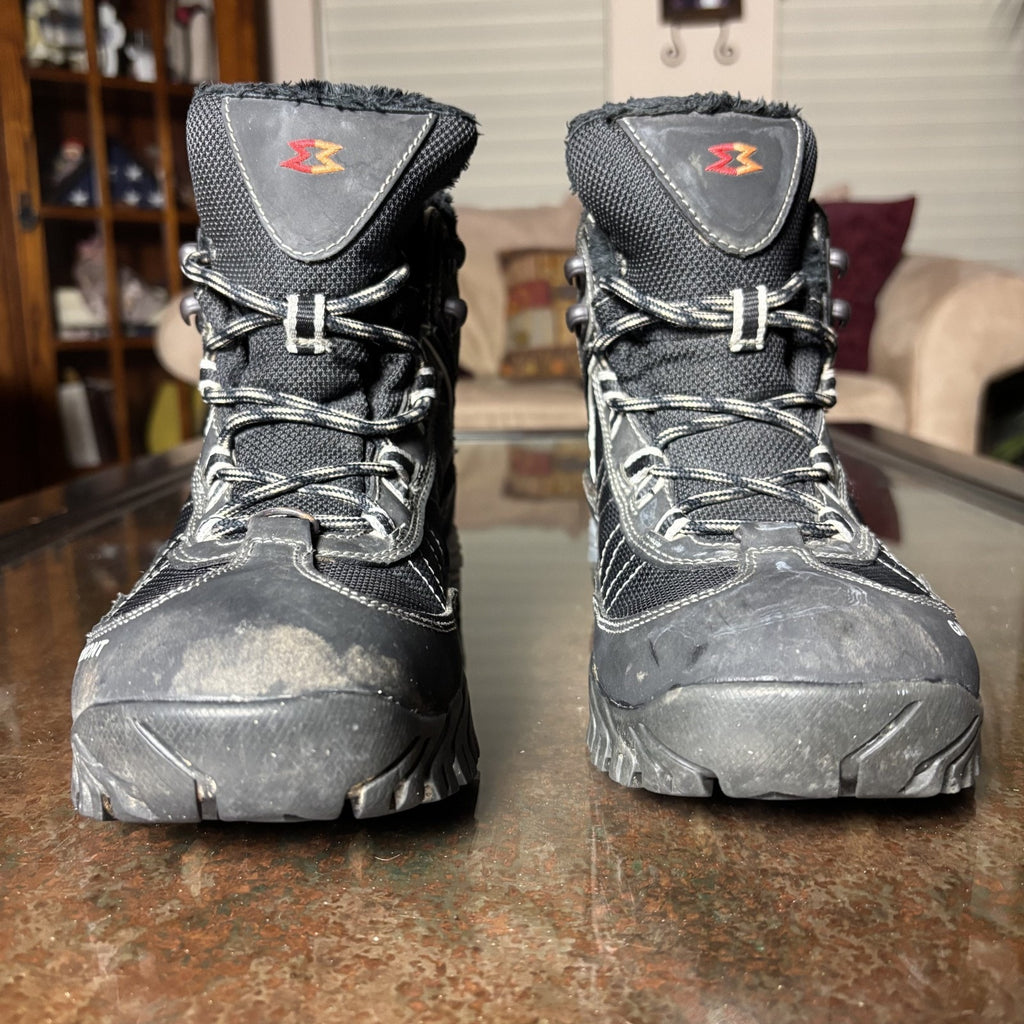 Garmont Momentum Snow Mid GTX Hiking Boots Womens 8.5 Black Insulated Waterproof