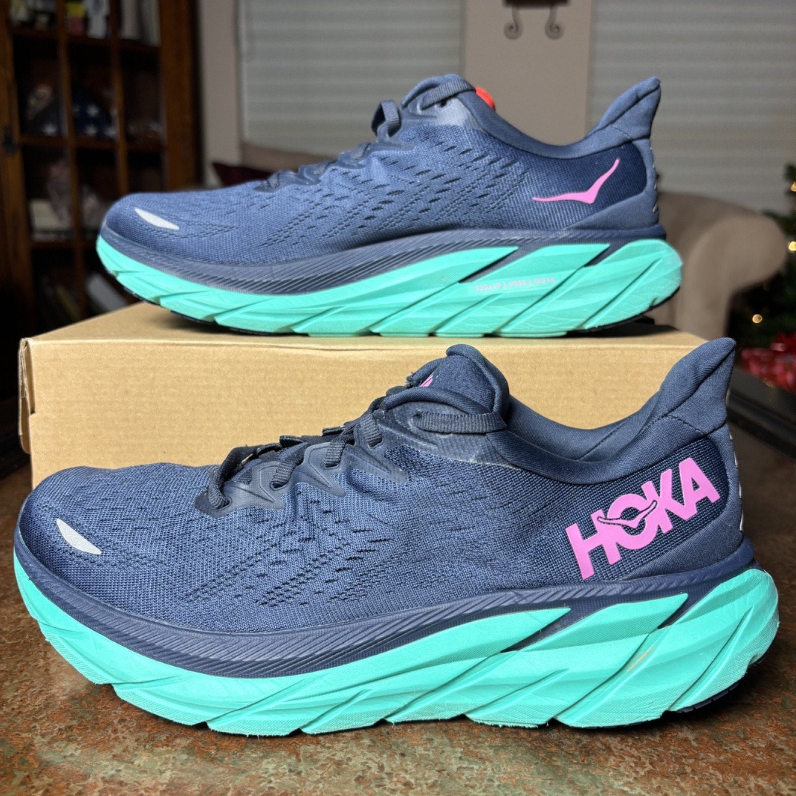 Hoka One One Clifton 8 Road Running Shoes Women's Size 10 Blue Athletic Sneakers