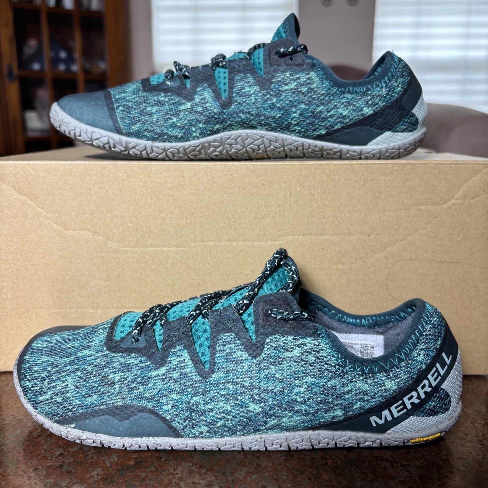 Merrell Vapor Glove 5 Shoes Women's Size 6.5 Green Barefoot Minimalist Running