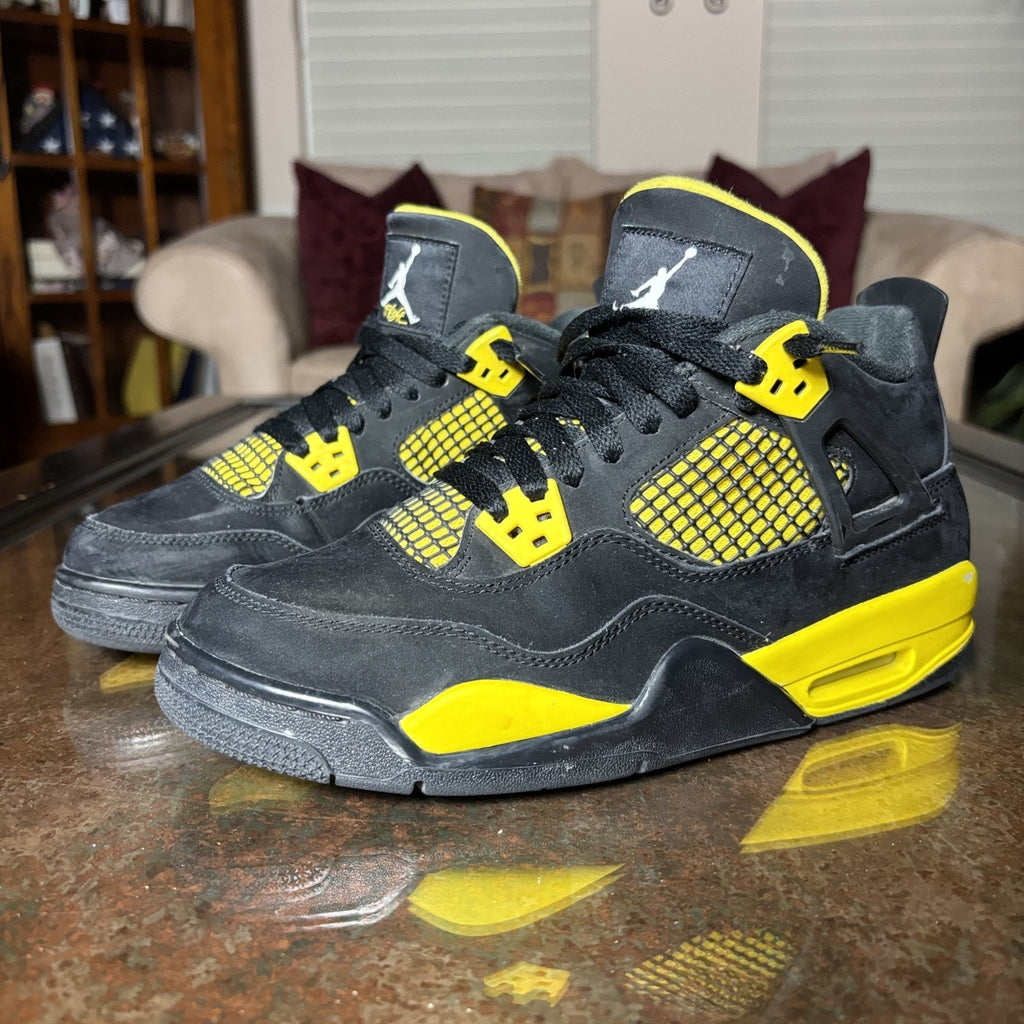 Air Jordan 4 Retro Thunder GS Size 7 Black Yellow Basketball Gym Shoes Sneakers