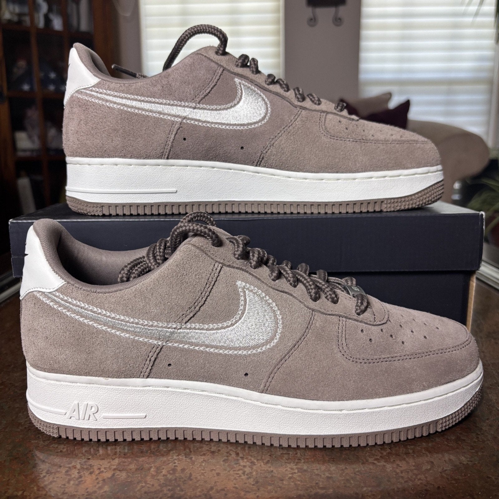 Nike Air Force 1 '07 LV8 Shoes Mens Size 10 Brown White Athletic Casual Sneakers