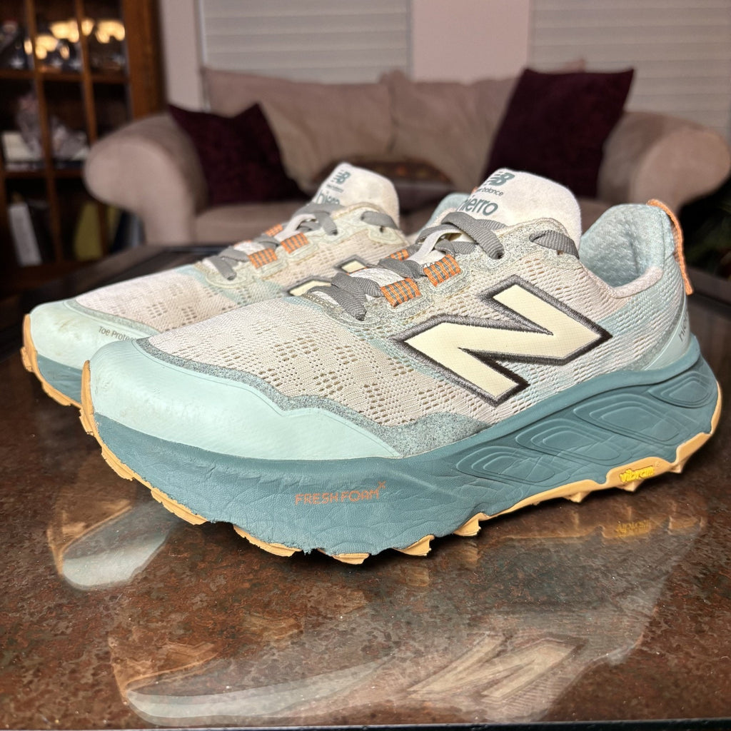 New Balance Fresh Foam X Hierro V9 Shoes Women's 8.5 Beige Green Trail Running