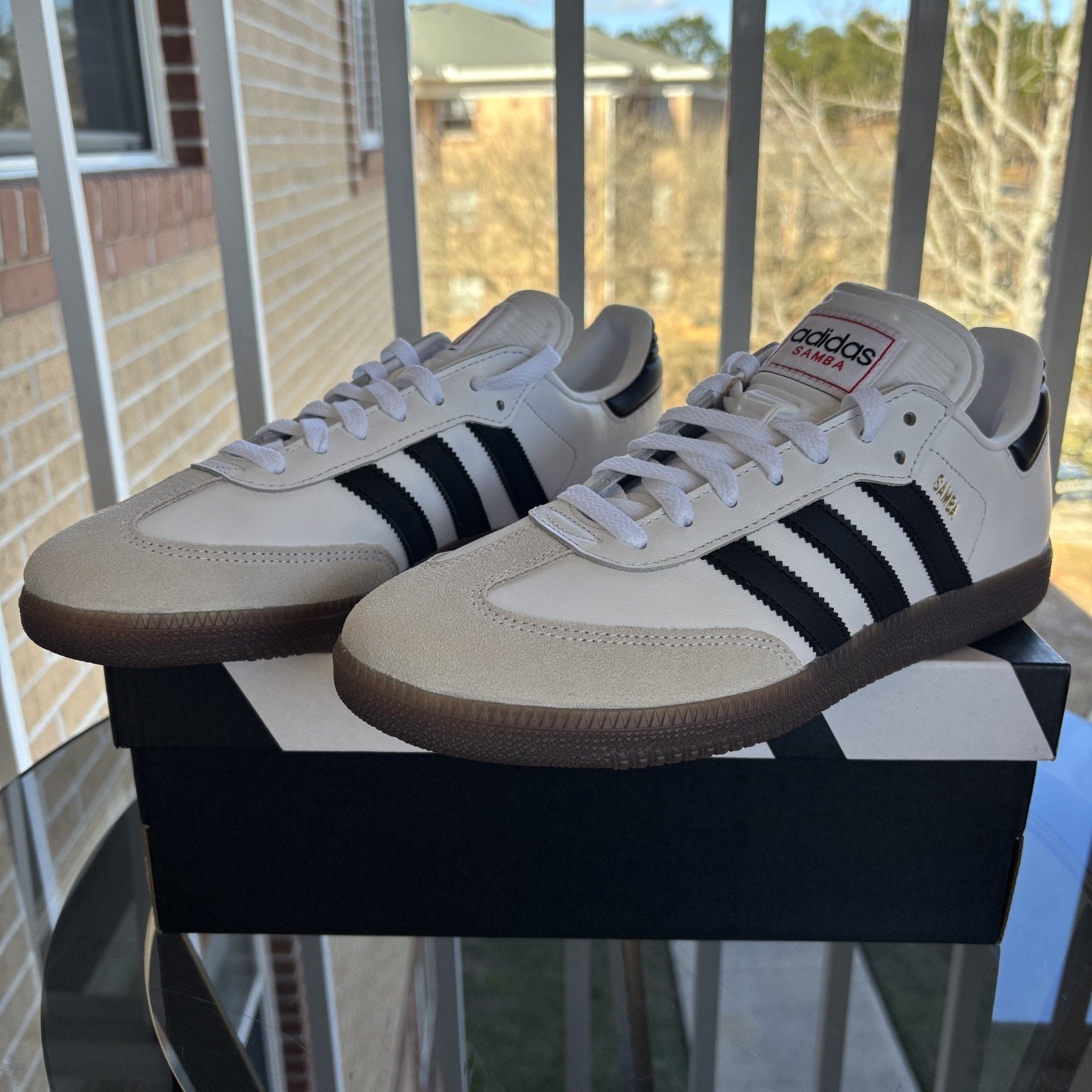 Adidas Samba Classic OG Indoor Soccer Shoes Casual White Black Gum Mens Size 9.5