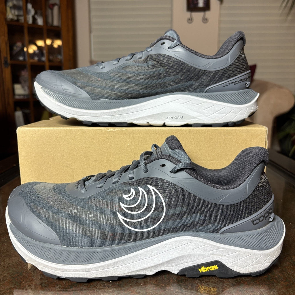 Topo Athletic Ultraventure 4 Shoes Men's 10.5 Gray Black Trail Running Sneakers