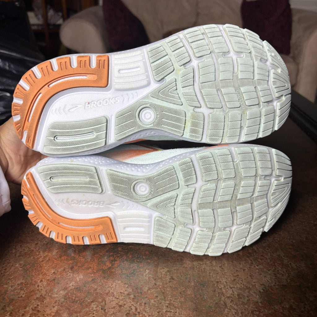 Brooks Ghost 16 Shoes Women's Size 9.5 Mint Green Road Running Athletic Sneakers