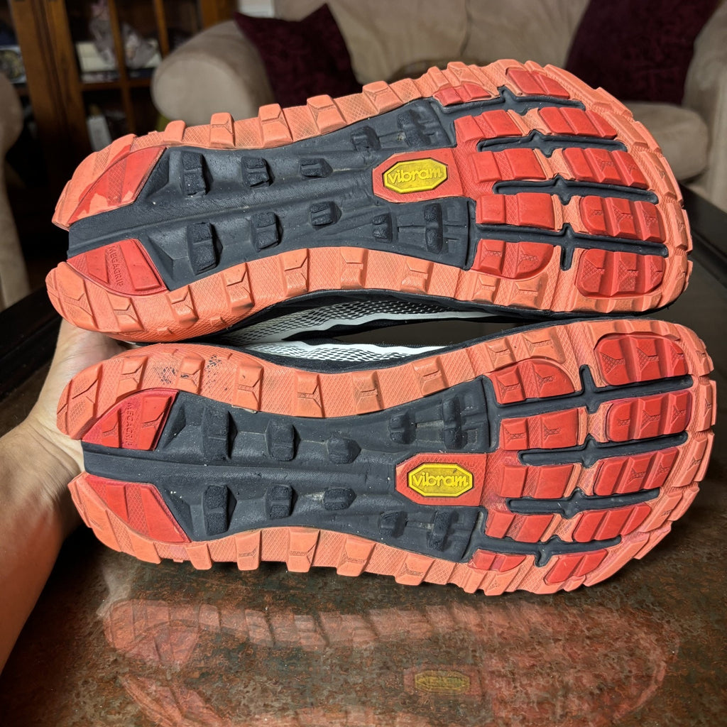 Altra Olympus 4 Shoes Women's 11 Black Trail Running Athletic Outdoor Sneakers