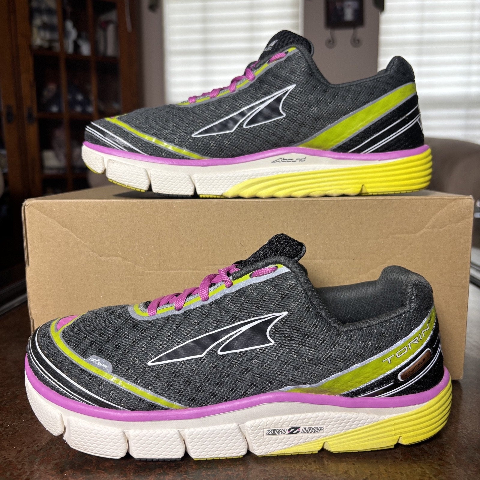 Altra Torin 2.0 Shoes Women's Size 8.5 Grey Running Zero Drop Athletic Sneakers