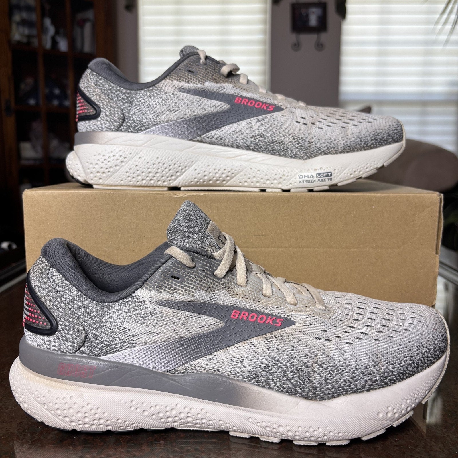 Brooks Ghost 16 Womens Size 10 Gray Road Running Athletic Walking Shoes Sneakers