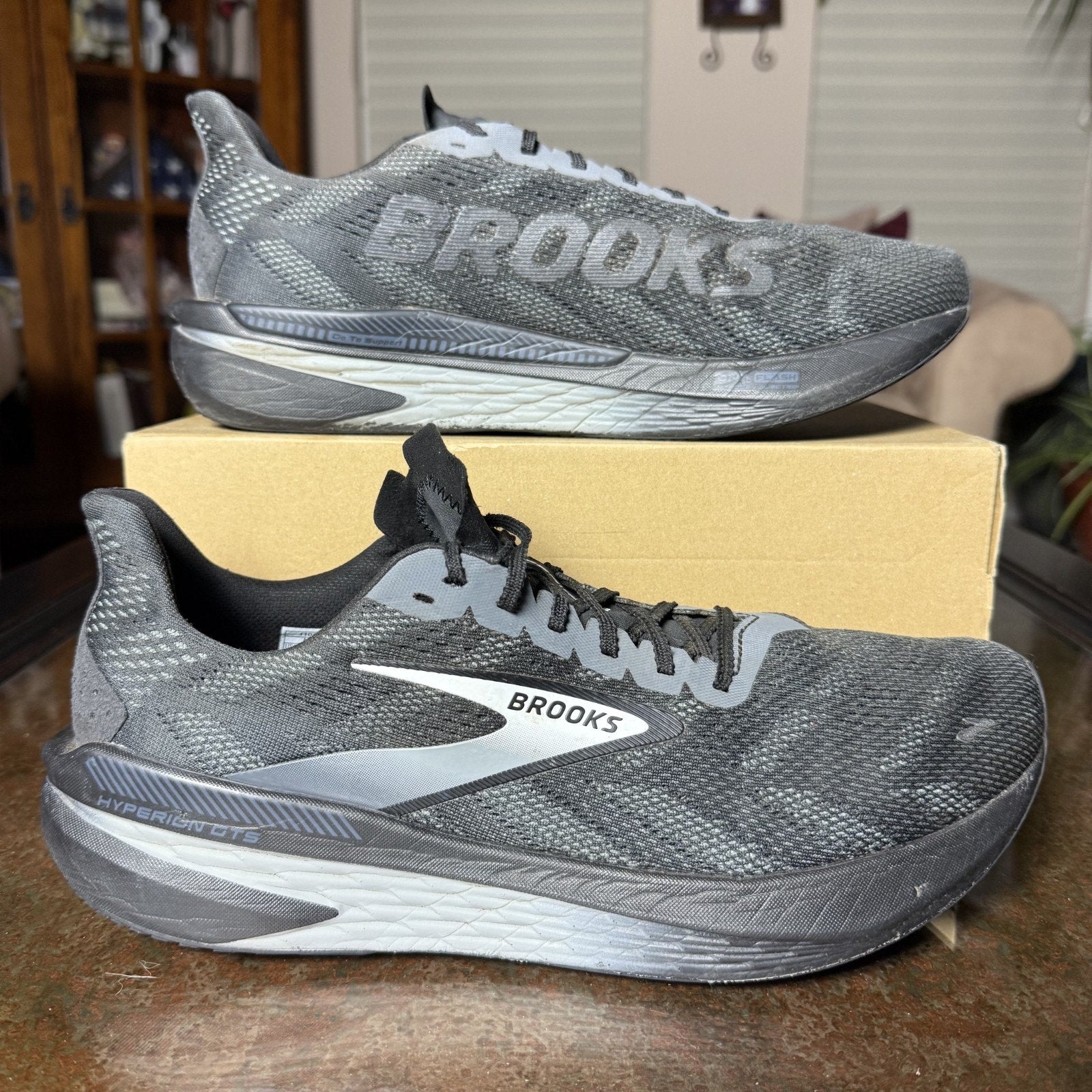 Brooks Hyperion 2 GTS Mens 12.5 Black Grey Road Running Stability Shoes Sneakers
