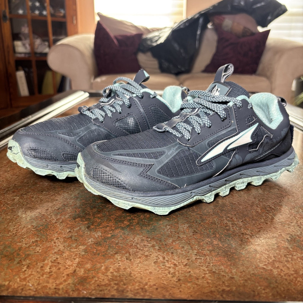 Altra Lone Peak 4.5 Women Size 10.5 Grey Trail Running Zero Drop Shoes Sneakers