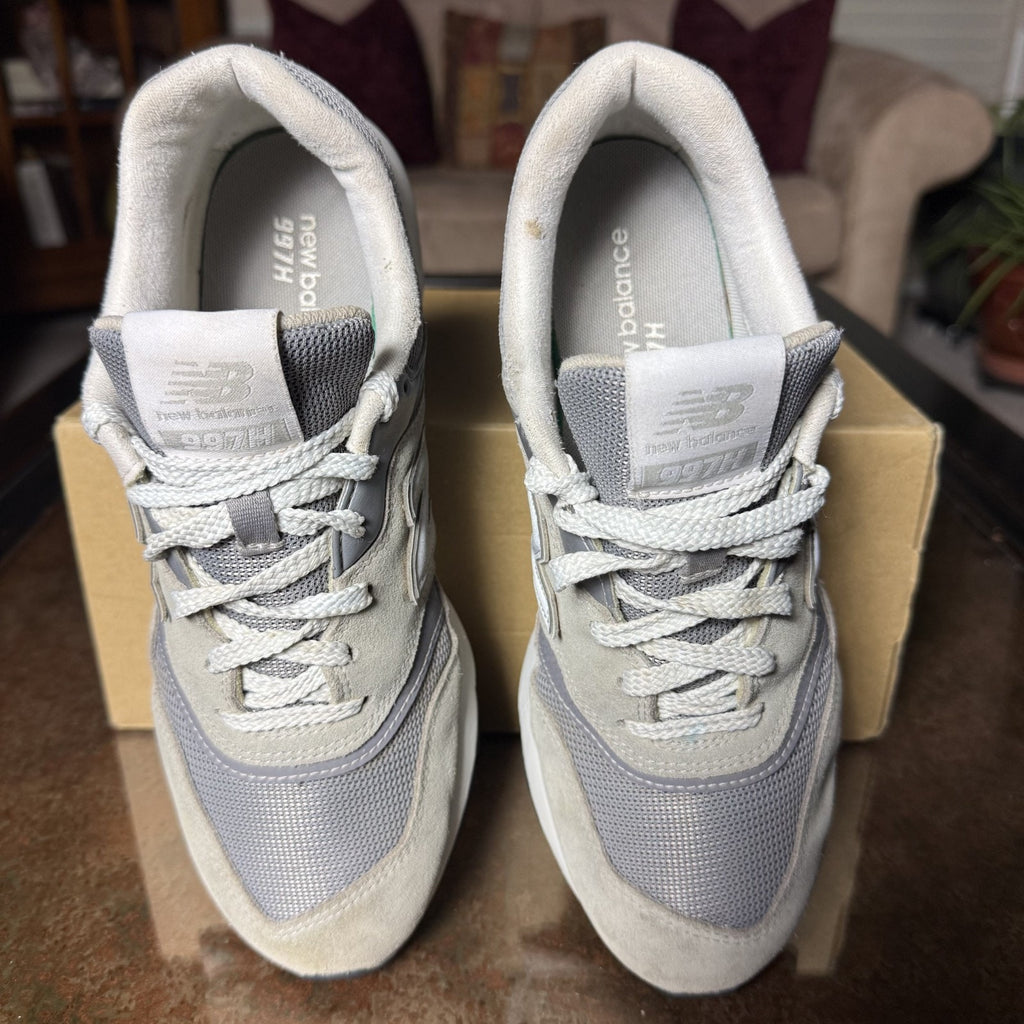 New Balance 997H Shoes Men's Size 8 Gray Suede Walking Running Athletic Sneakers