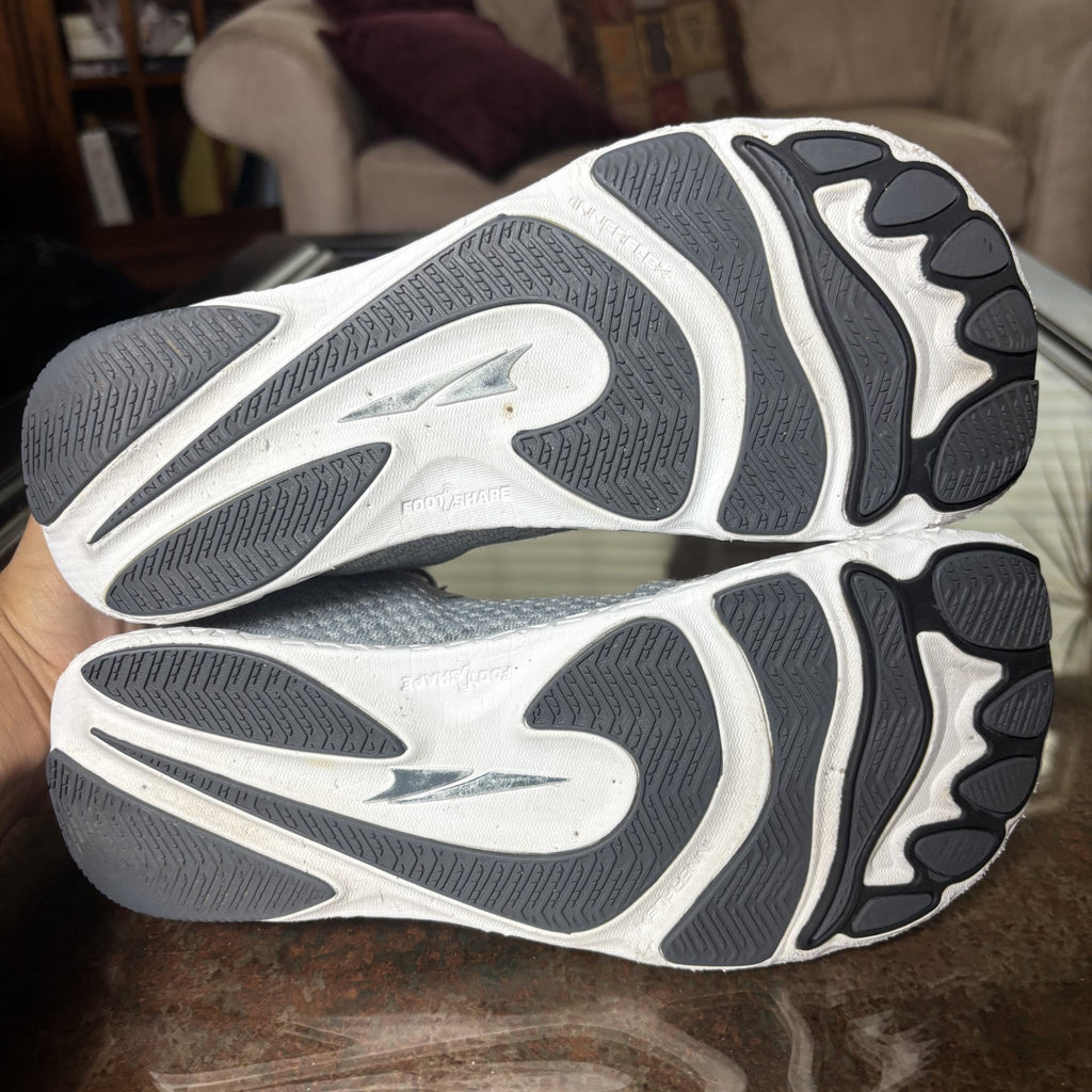 Altra Escalante 1.5 Shoes Womens 8 Grey Road Running Athletic Zero Drop Sneakers
