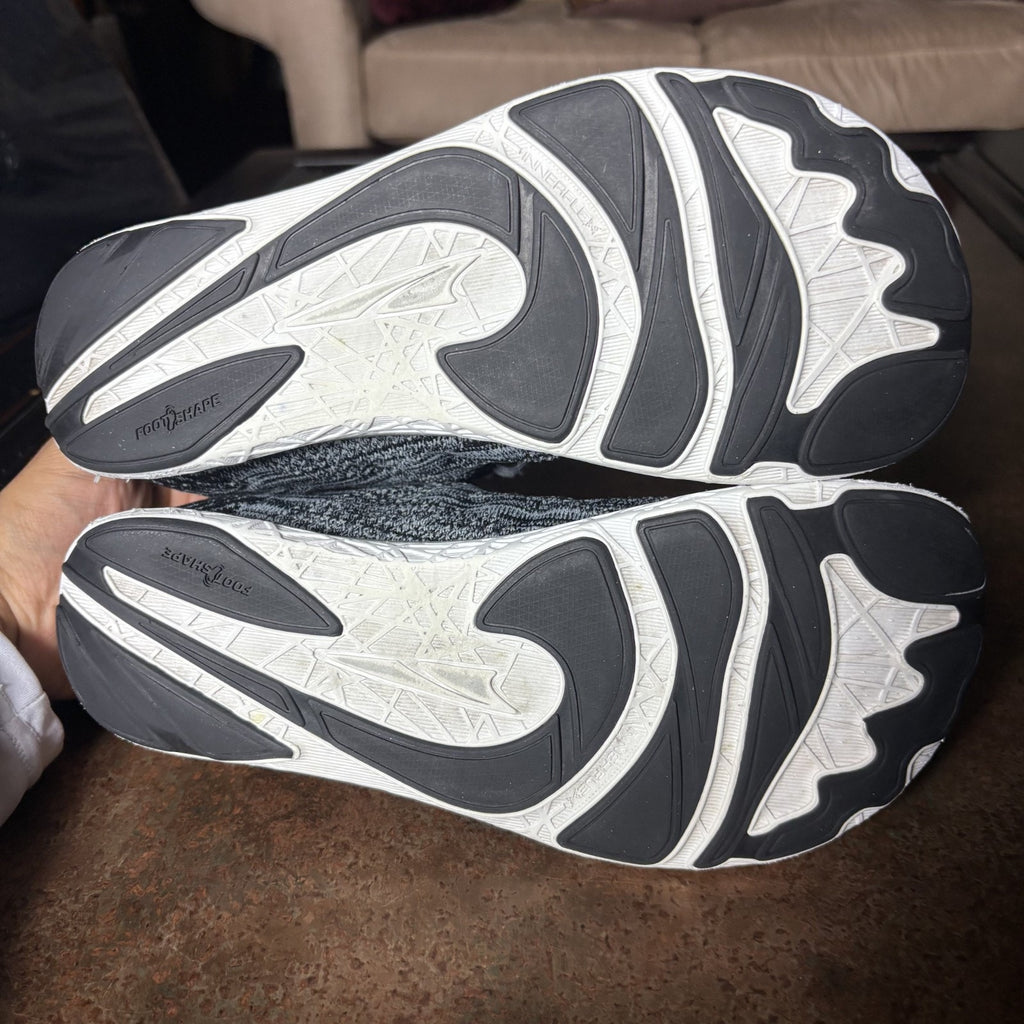 Altra Escalante 2 Women's Sz 10 Grey Running Athletic Zero Drop Footshaped Shoes