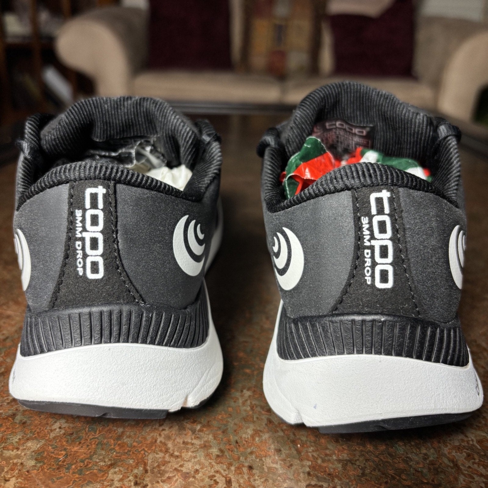Topo Athletic Fli Lyte 4 Shoes Women's 6.5 Black White Running Athletic Sneakers