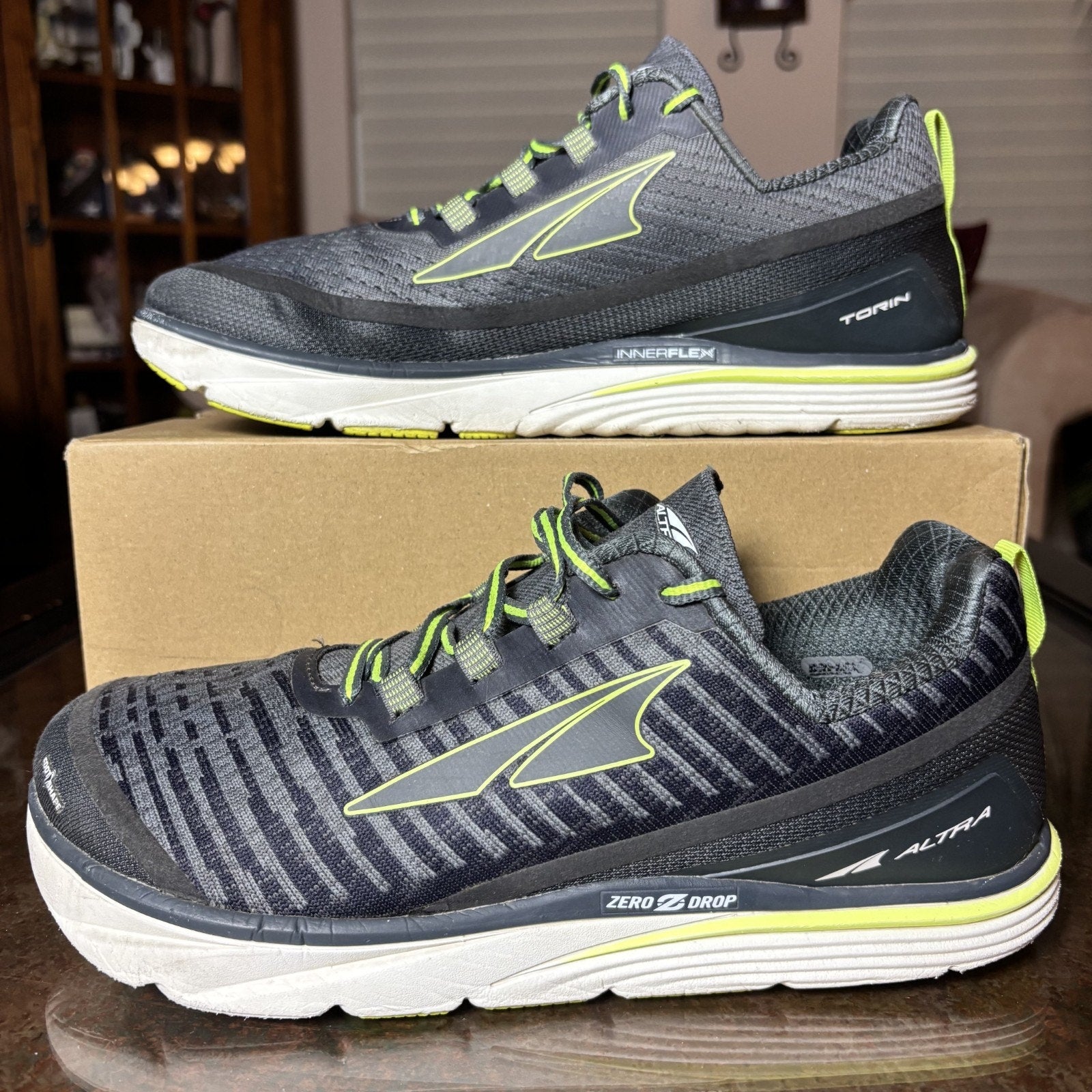 Altra Torin Knit 3.5 Shoes Mens 10 Grey Neon Athletic Running Zero Drop Sneakers