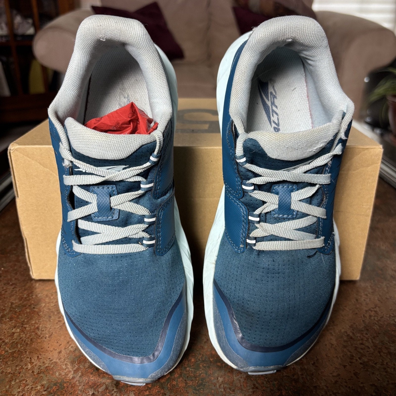 Altra Superior 5 Shoes Women's Size 8 Blue Trail Running Zero Drop Foot Shaped