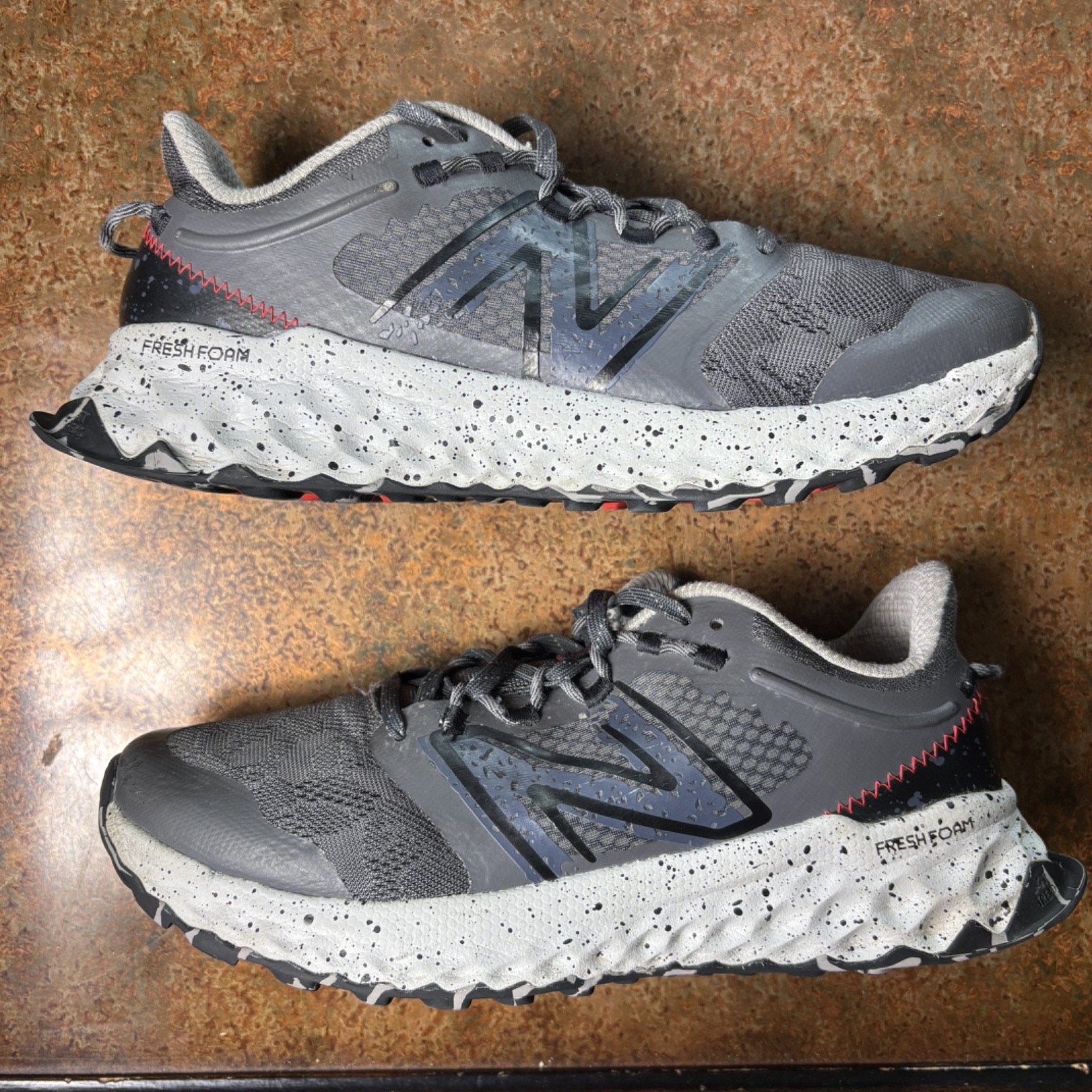 New Balance FF Garoe Shoes Mens Sz 8.5 Grey White Trail Running Outdoor Sneakers