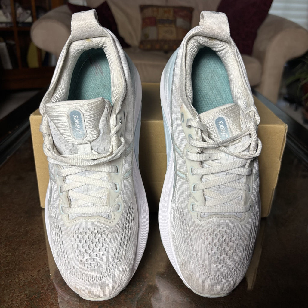 Asics Gel-Kayano 31 Shoes Women's 9.5 White Road Running Athletic Gym Sneakers